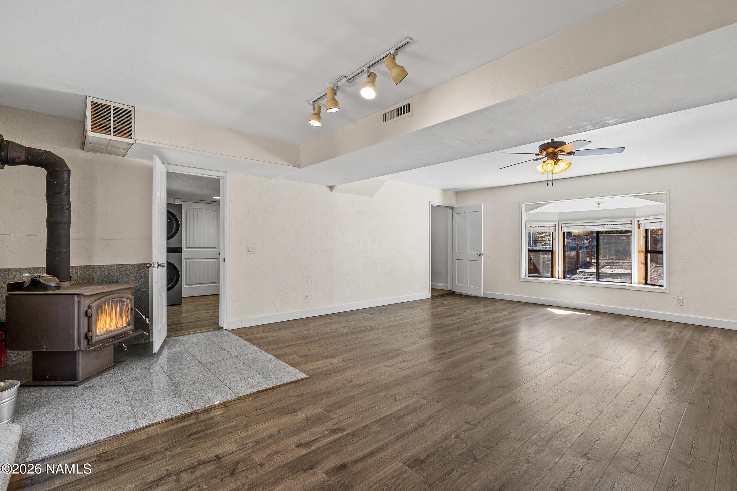 4573 Canyon Loop