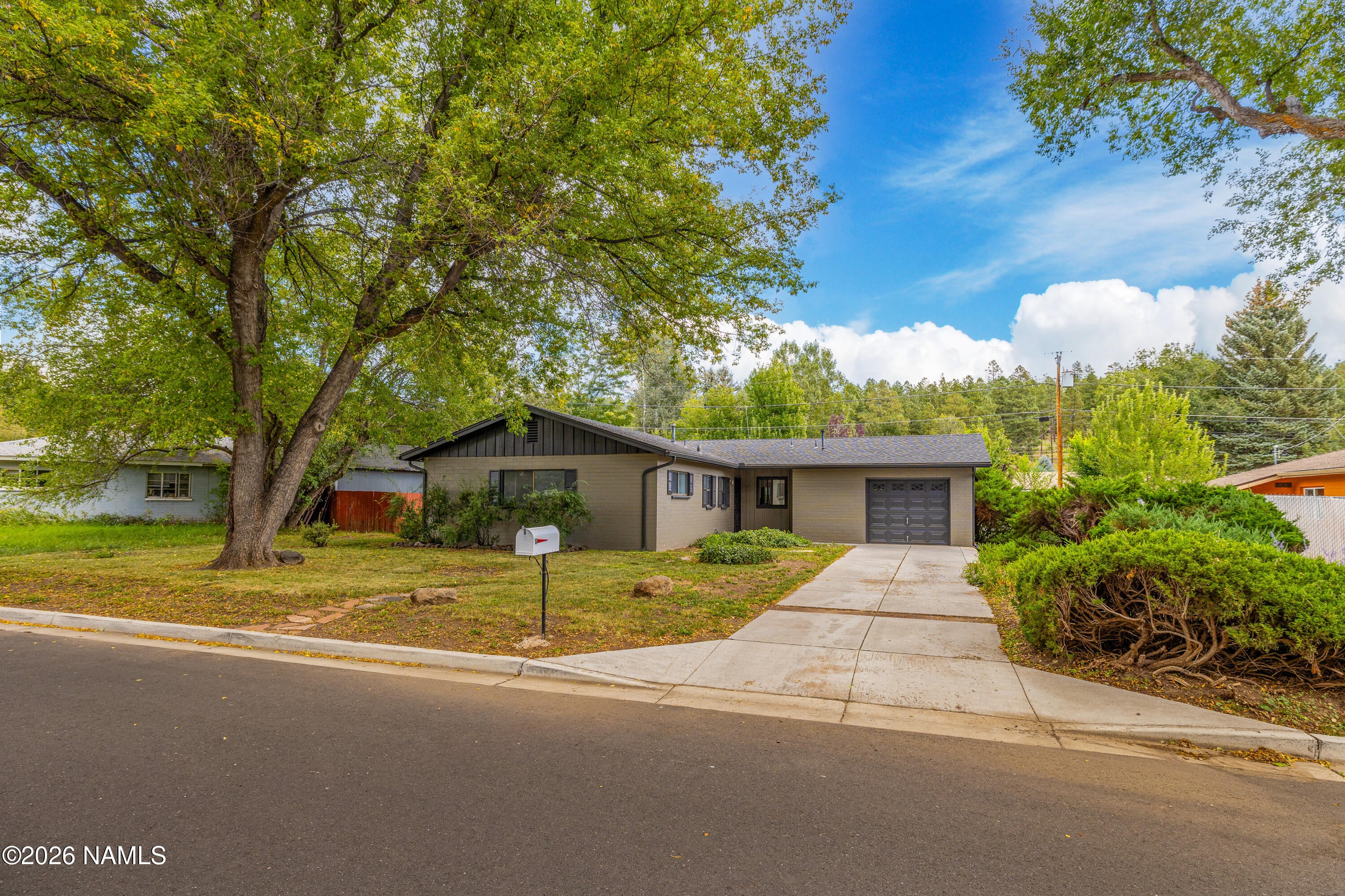 1914 N Talkington Drive