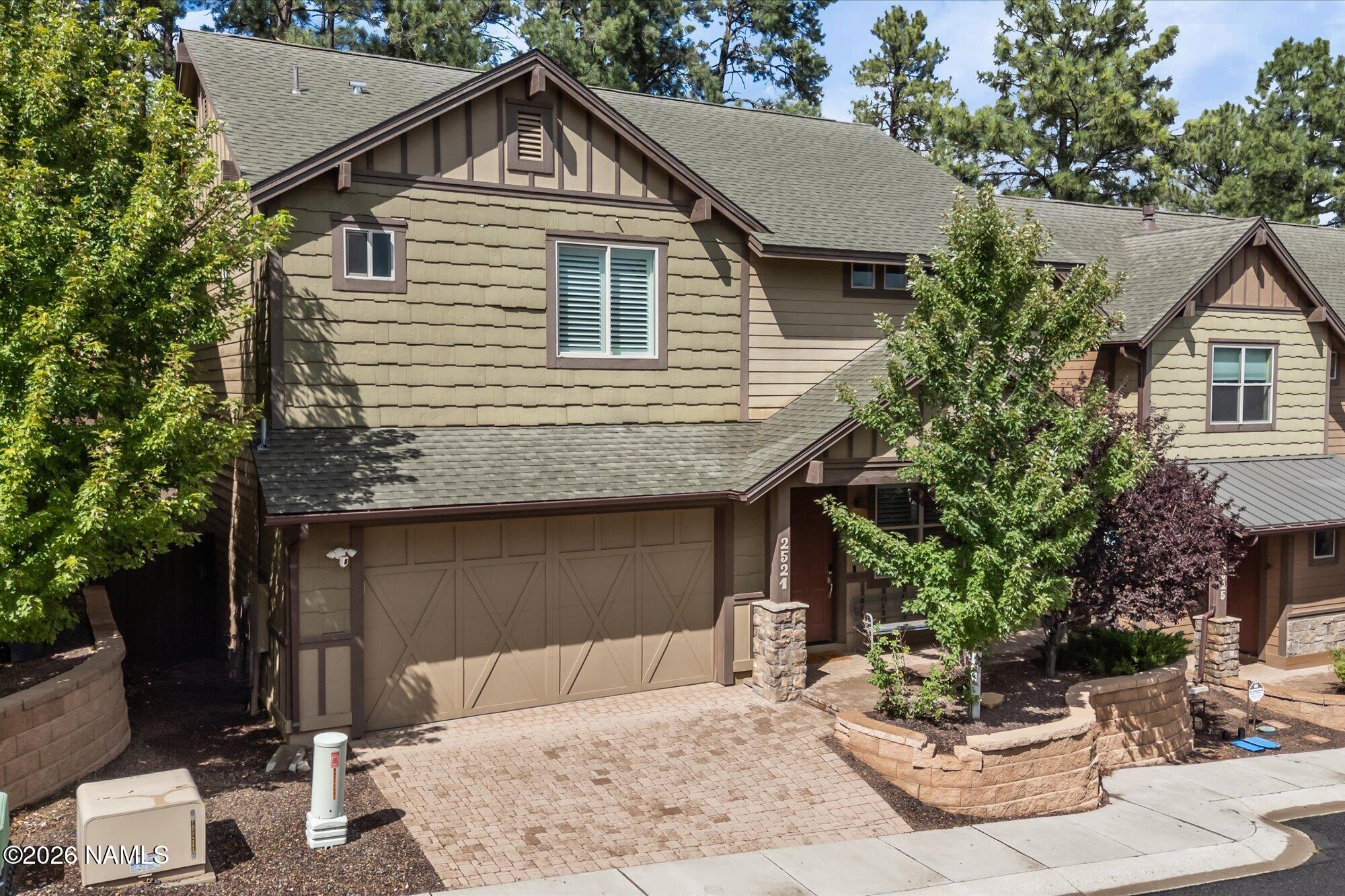 2521 W Pollo Circle