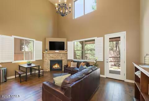 2860 W Pico Del Monte Circle