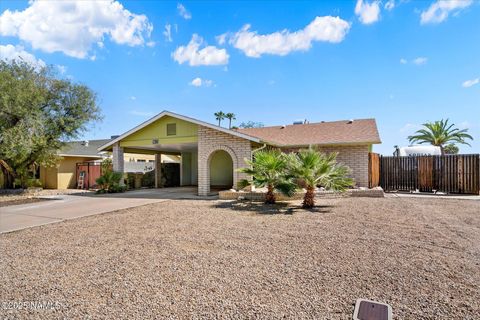 Photo of Glendale, AZ 85308 (MLS # 202207)