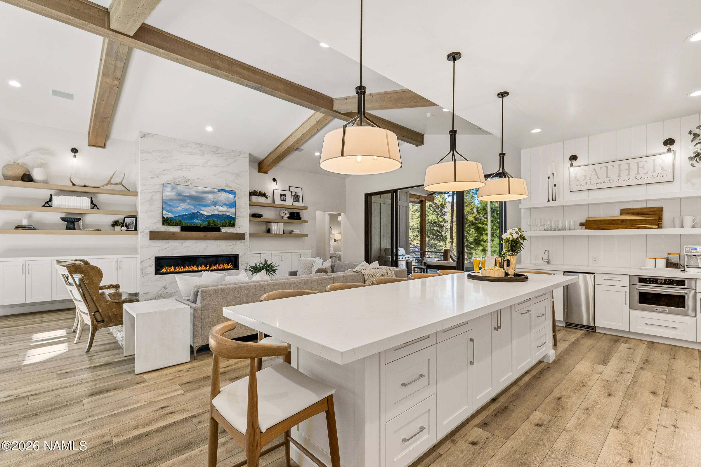 2072 N Cobblestone Circle