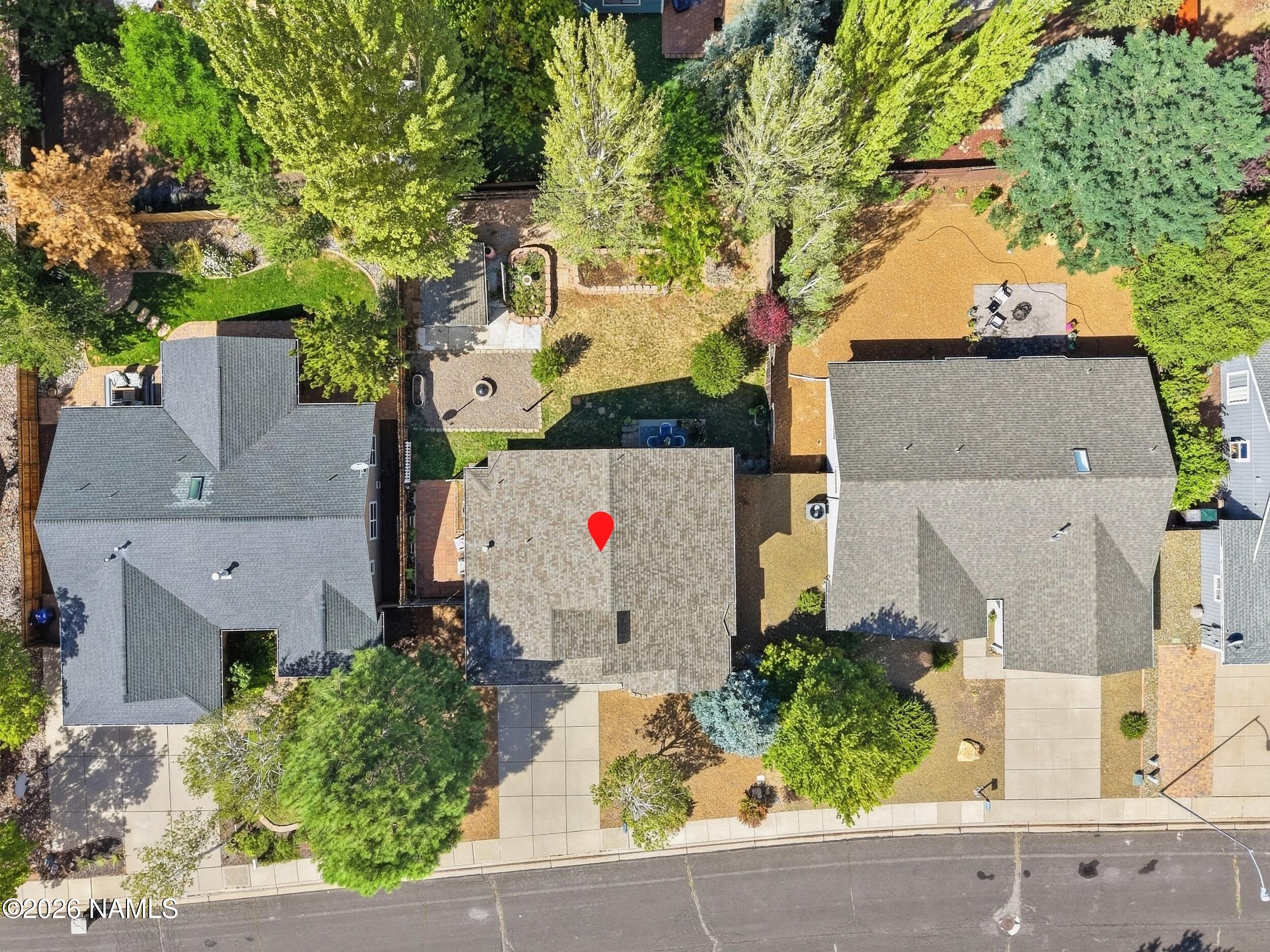 6814 E Eagle Crest Drive