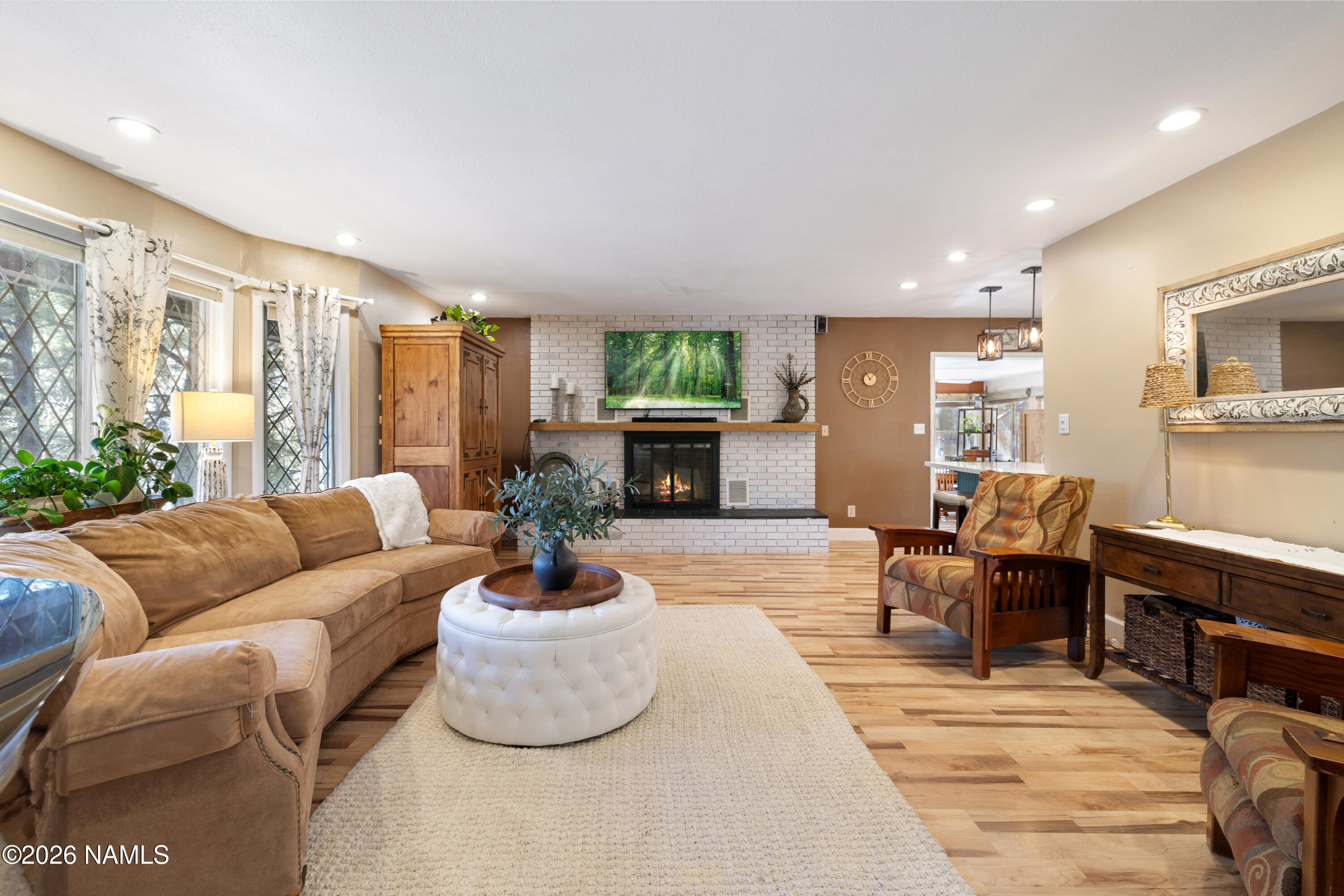 781 W University Heights Drive S