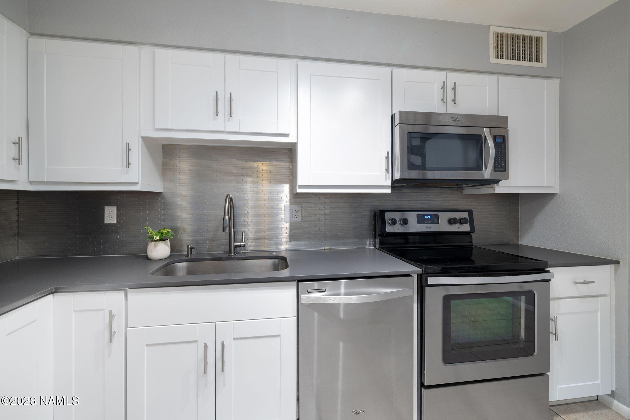 6401 N Saint Nicholas Circle 14