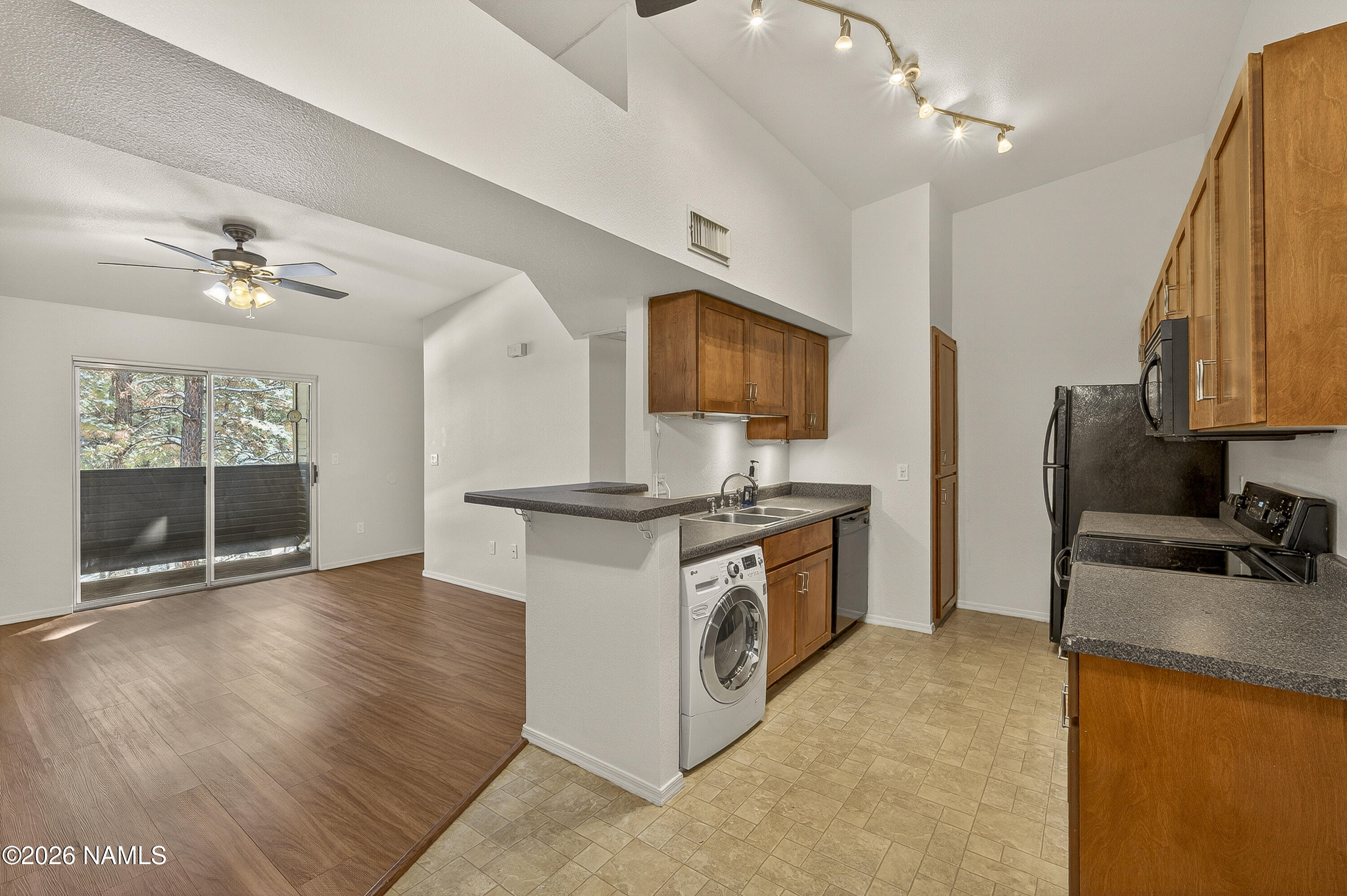 1385 W University Avenue B6-247