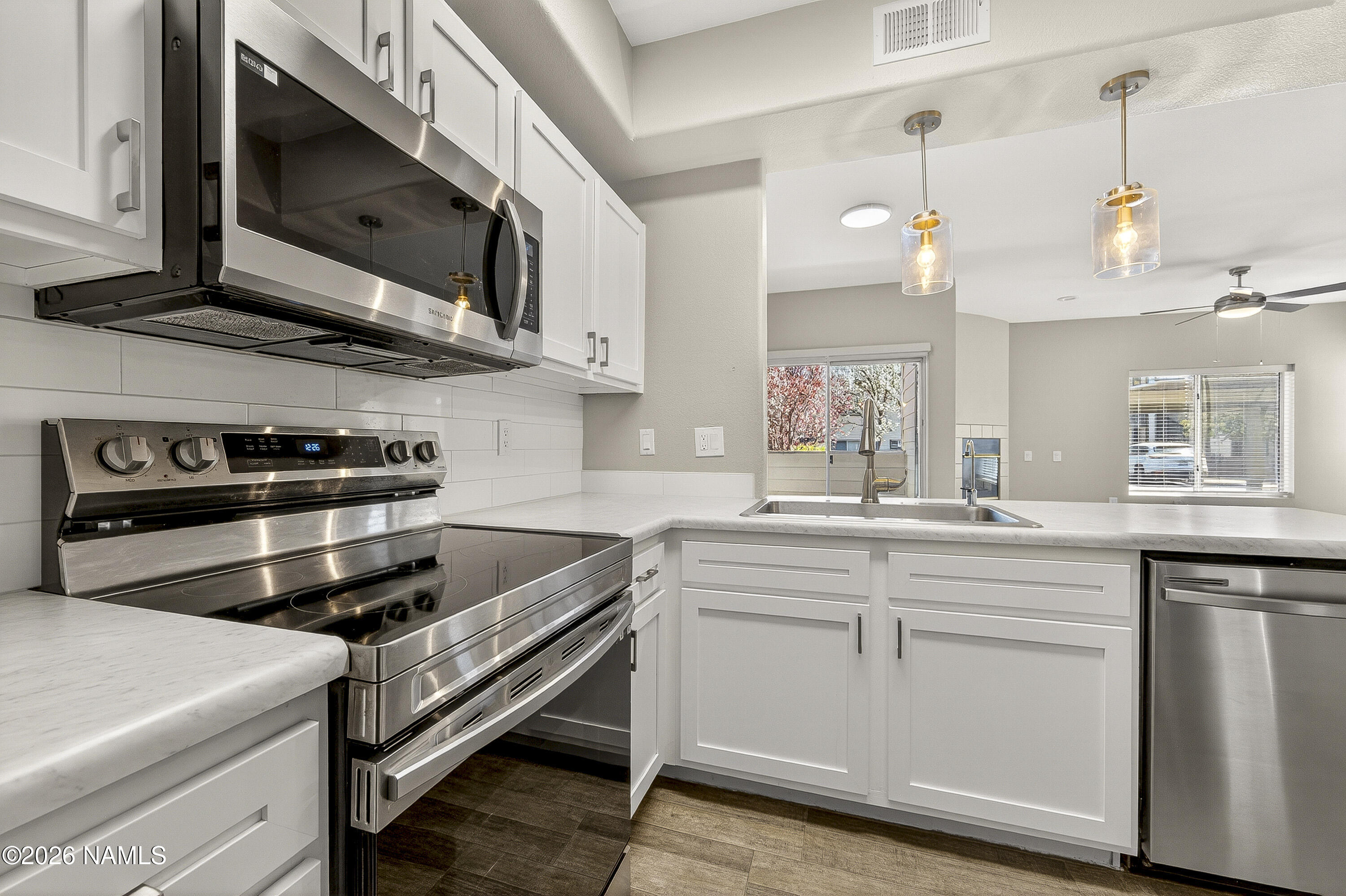 4343 E Soliere Avenue 1011