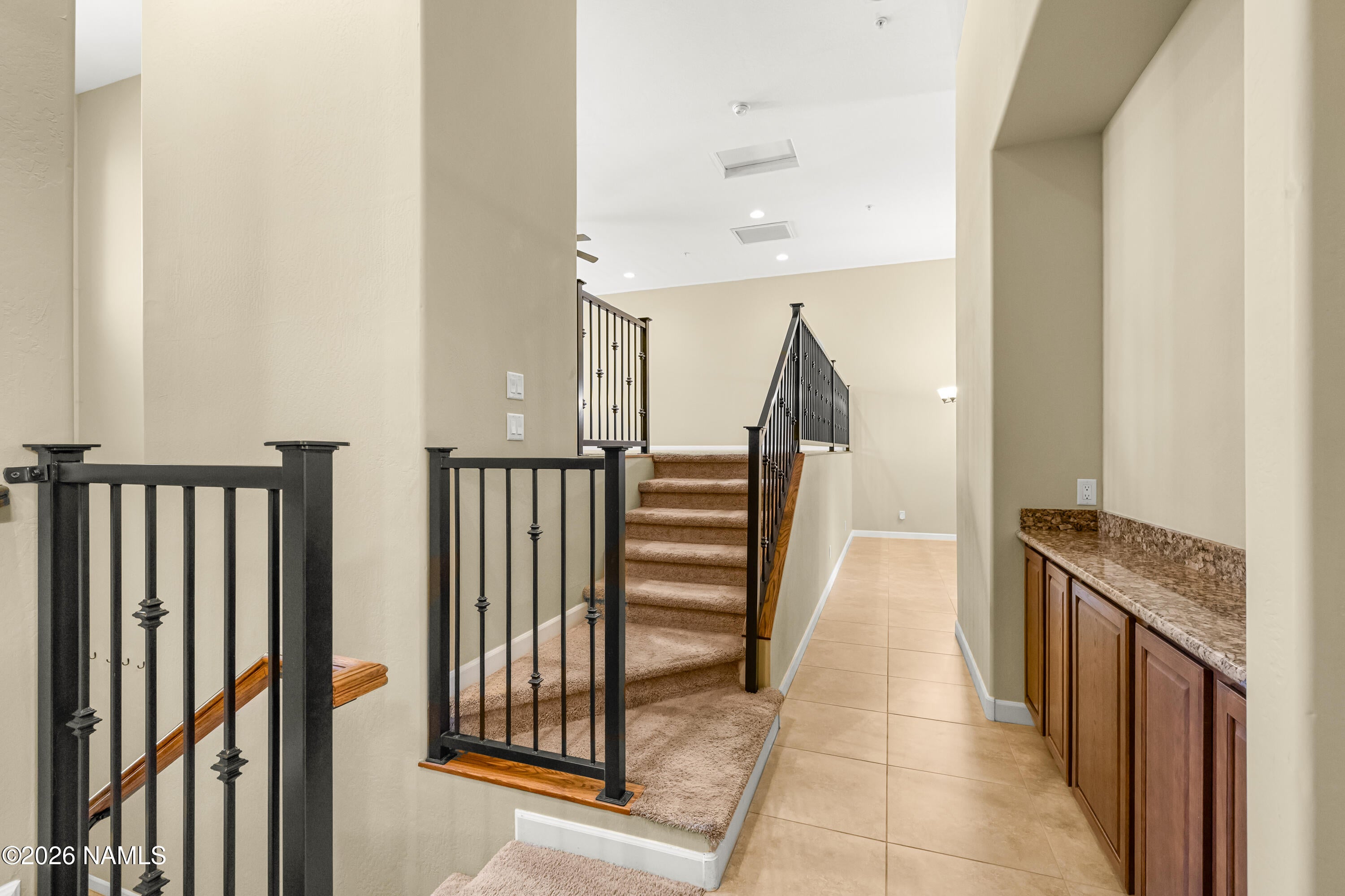 425 E Woodland Drive