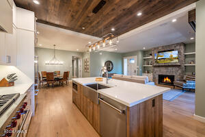 1749 E Bent Tree Circle 17