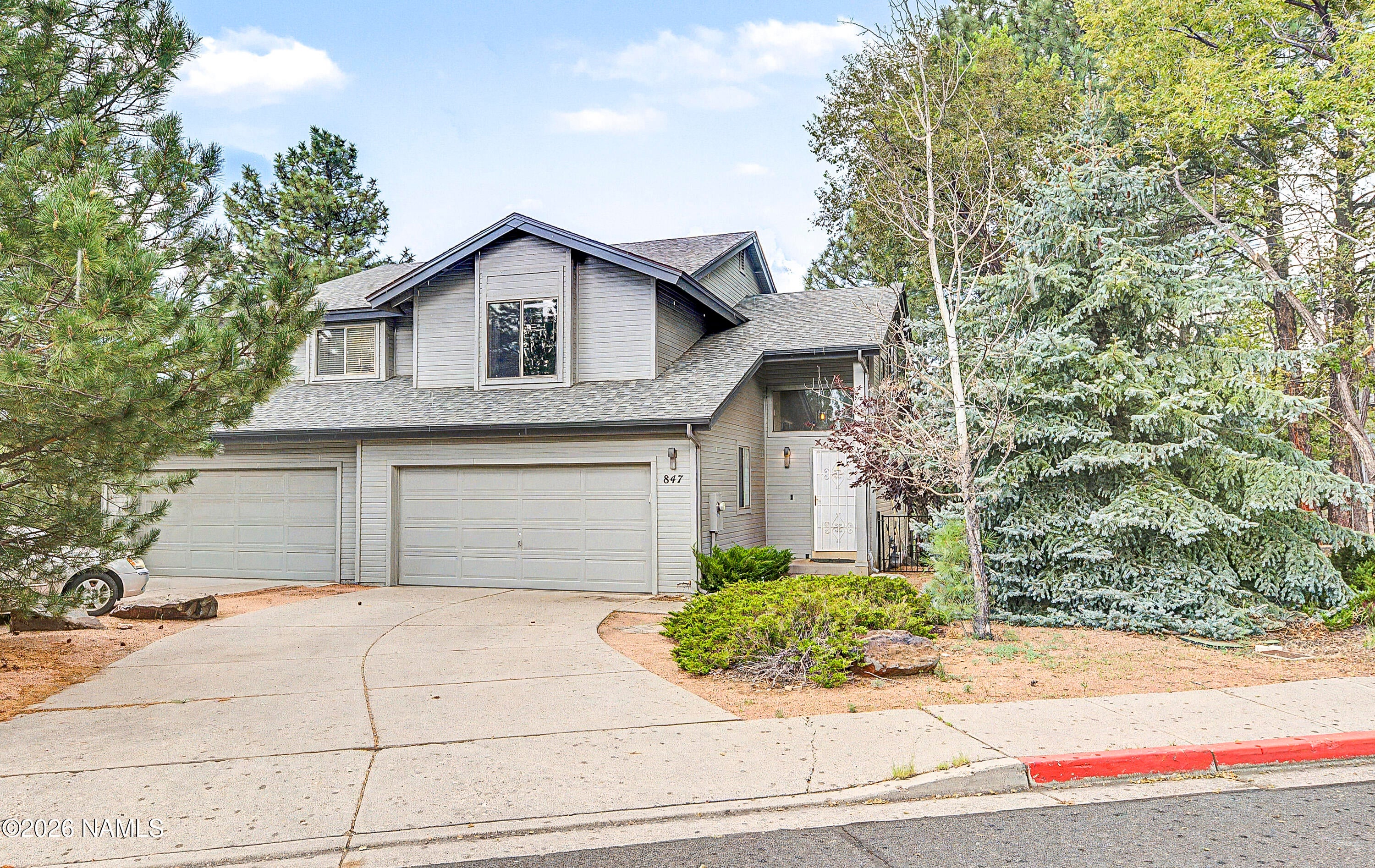847 N Pine Cliff Drive