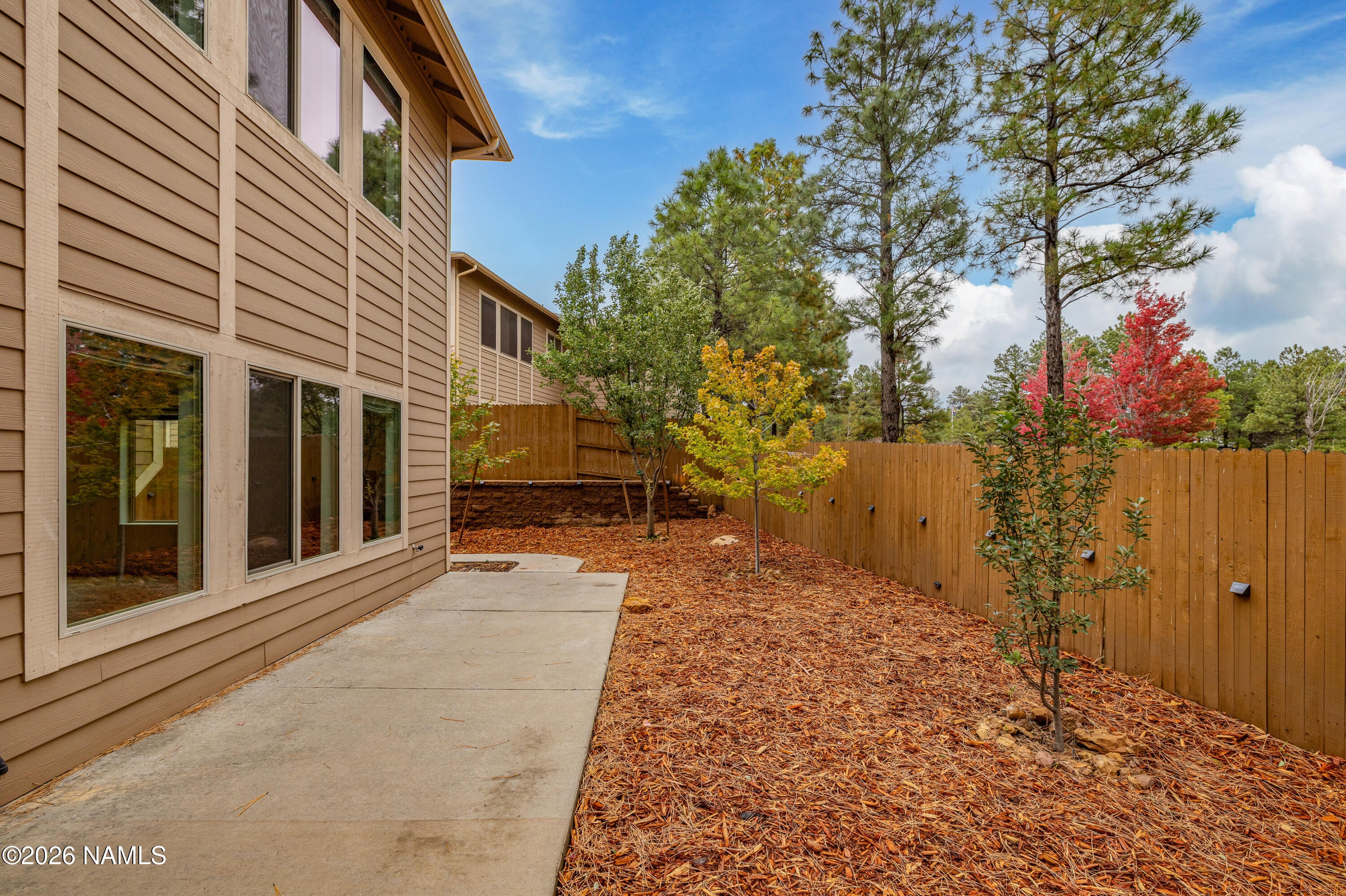 1176 N Warm Springs Trail