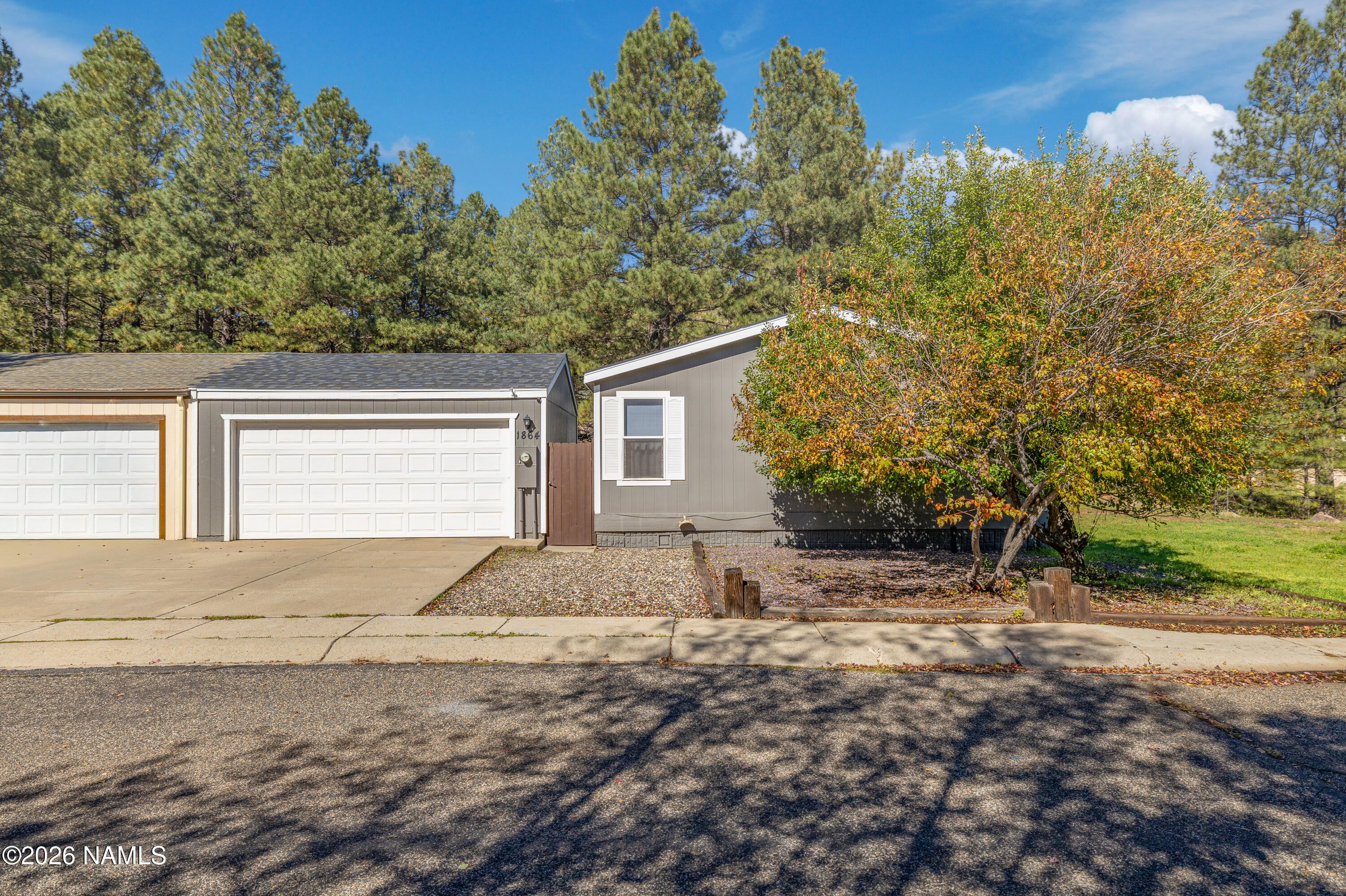 1864 W Shellie Drive