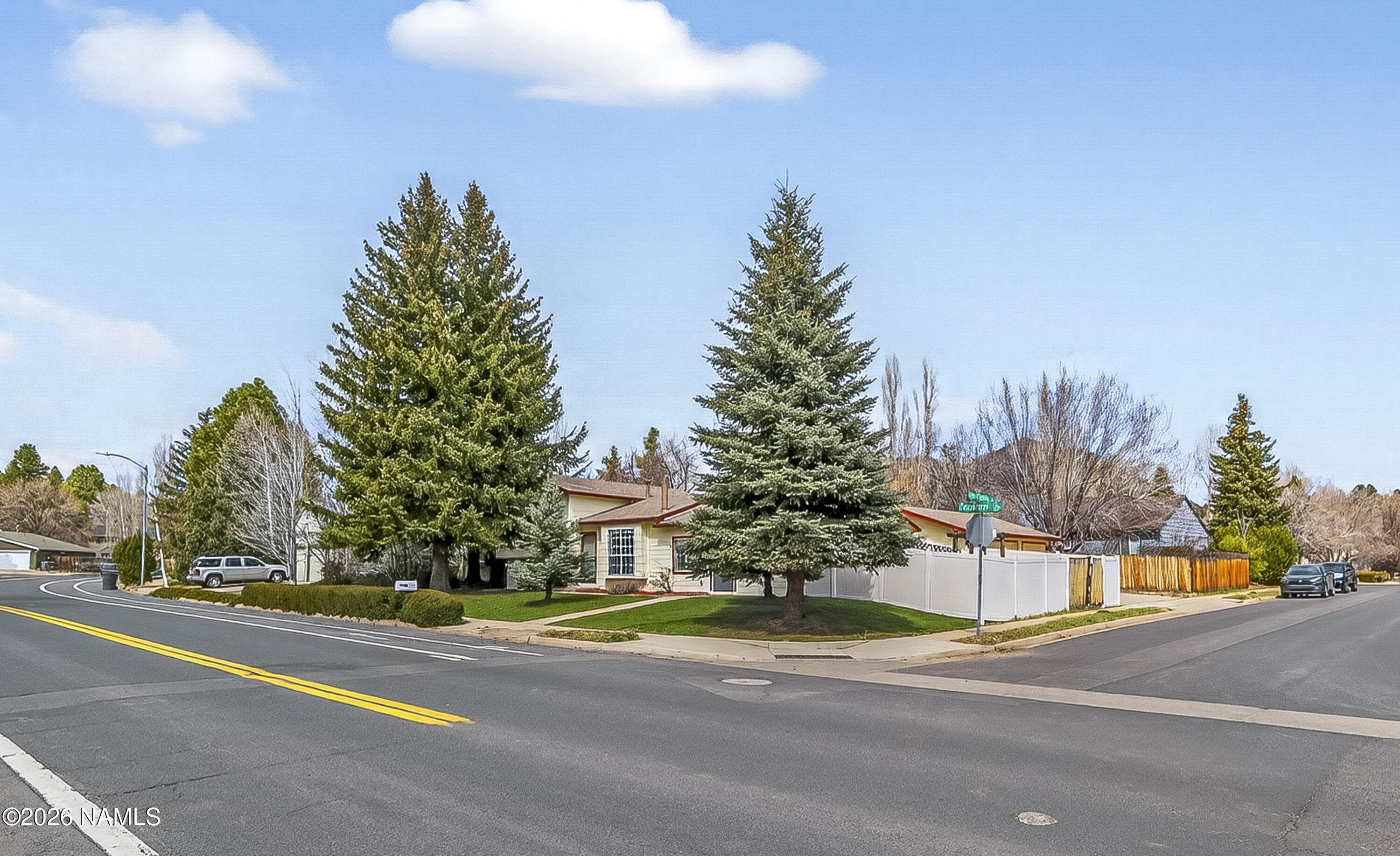 1500 N Foxglenn Street