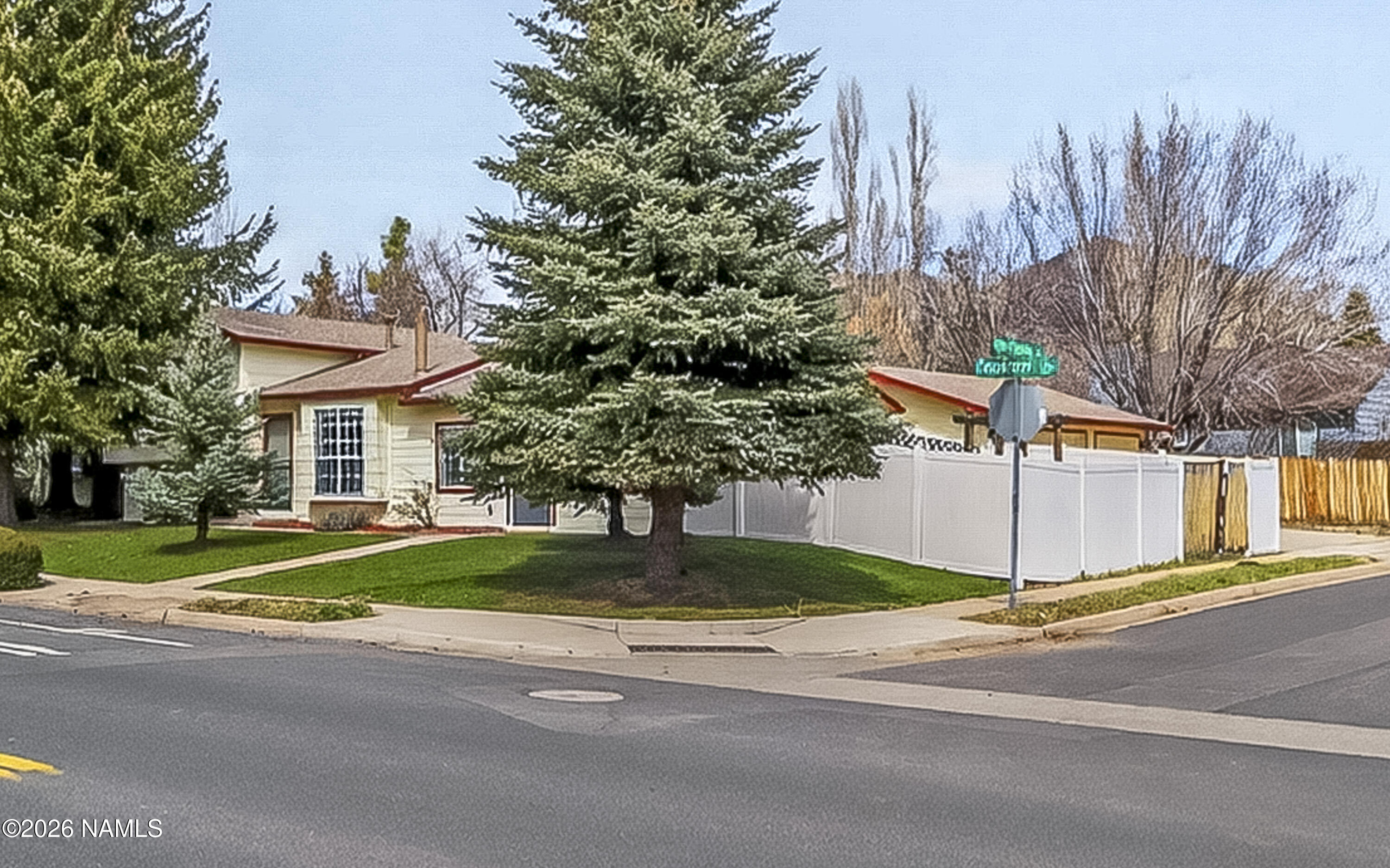 1500 N Foxglenn Street