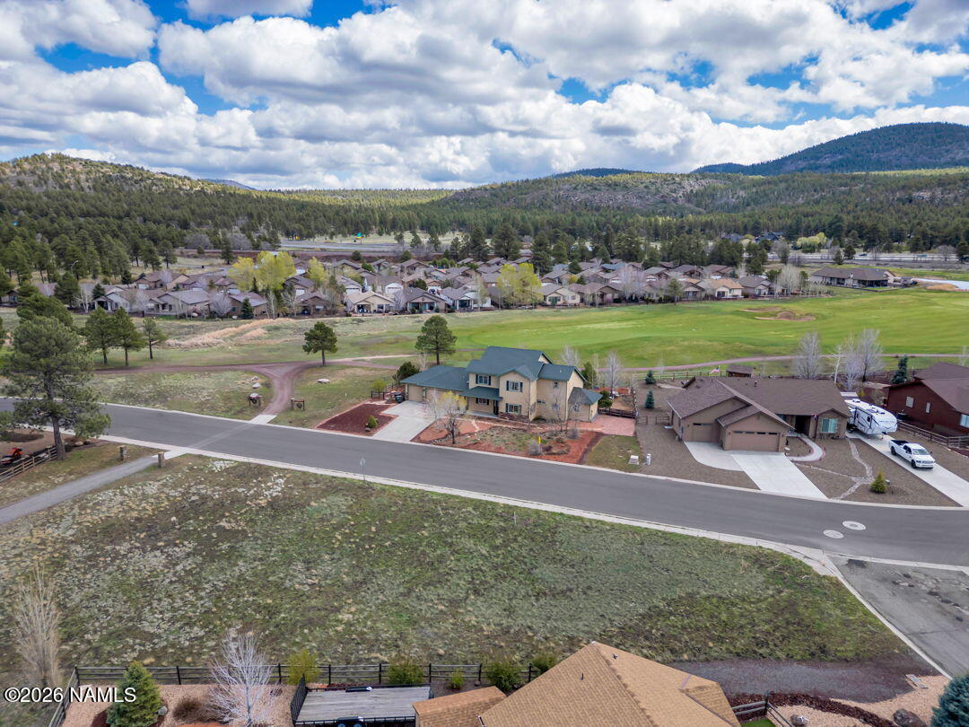 2682 W Highland Meadows Drive