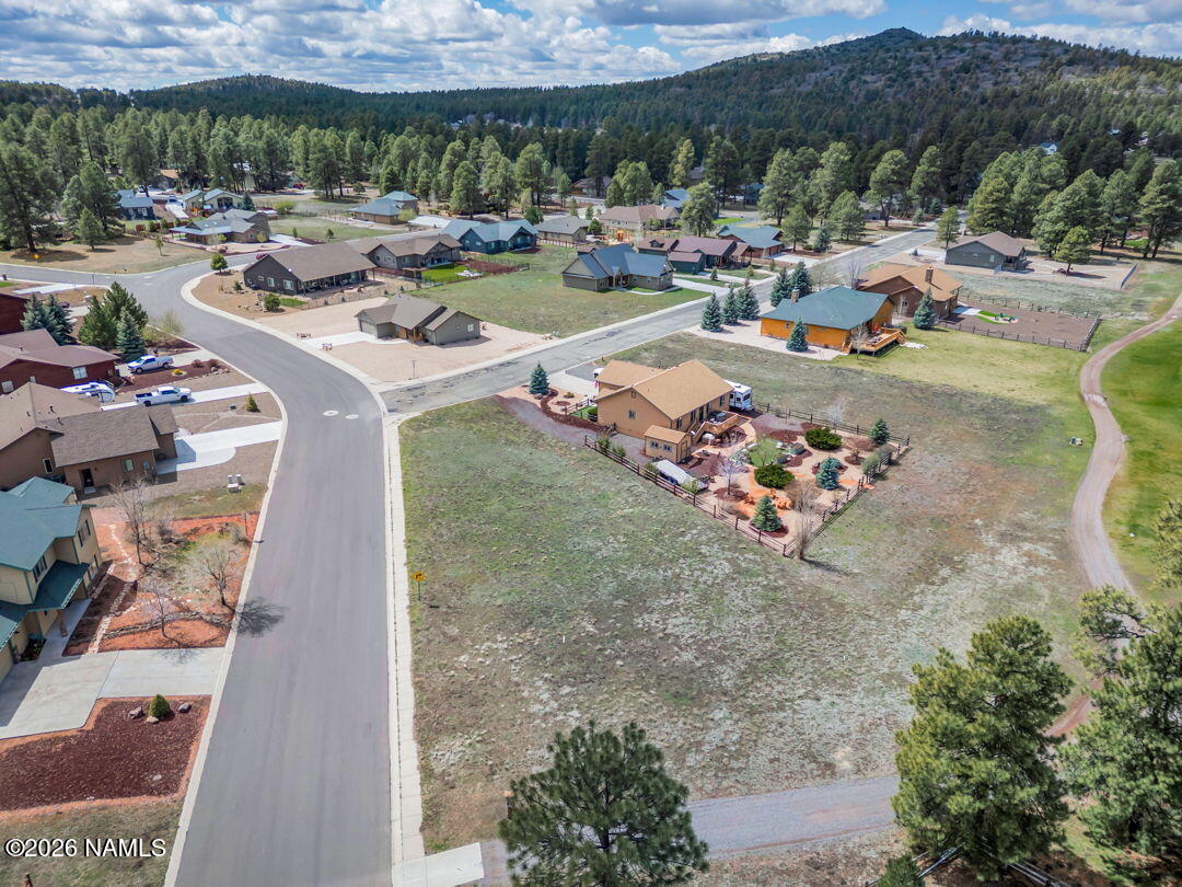 2682 W Highland Meadows Drive