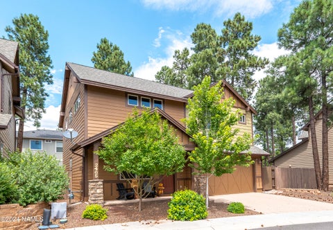 Photo of Flagstaff, AZ 86001 (MLS # 204569)
