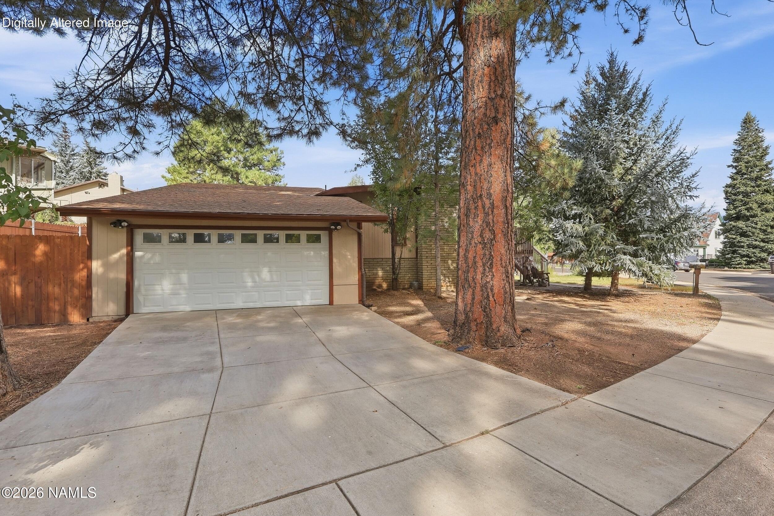 2770 W Darleen Drive