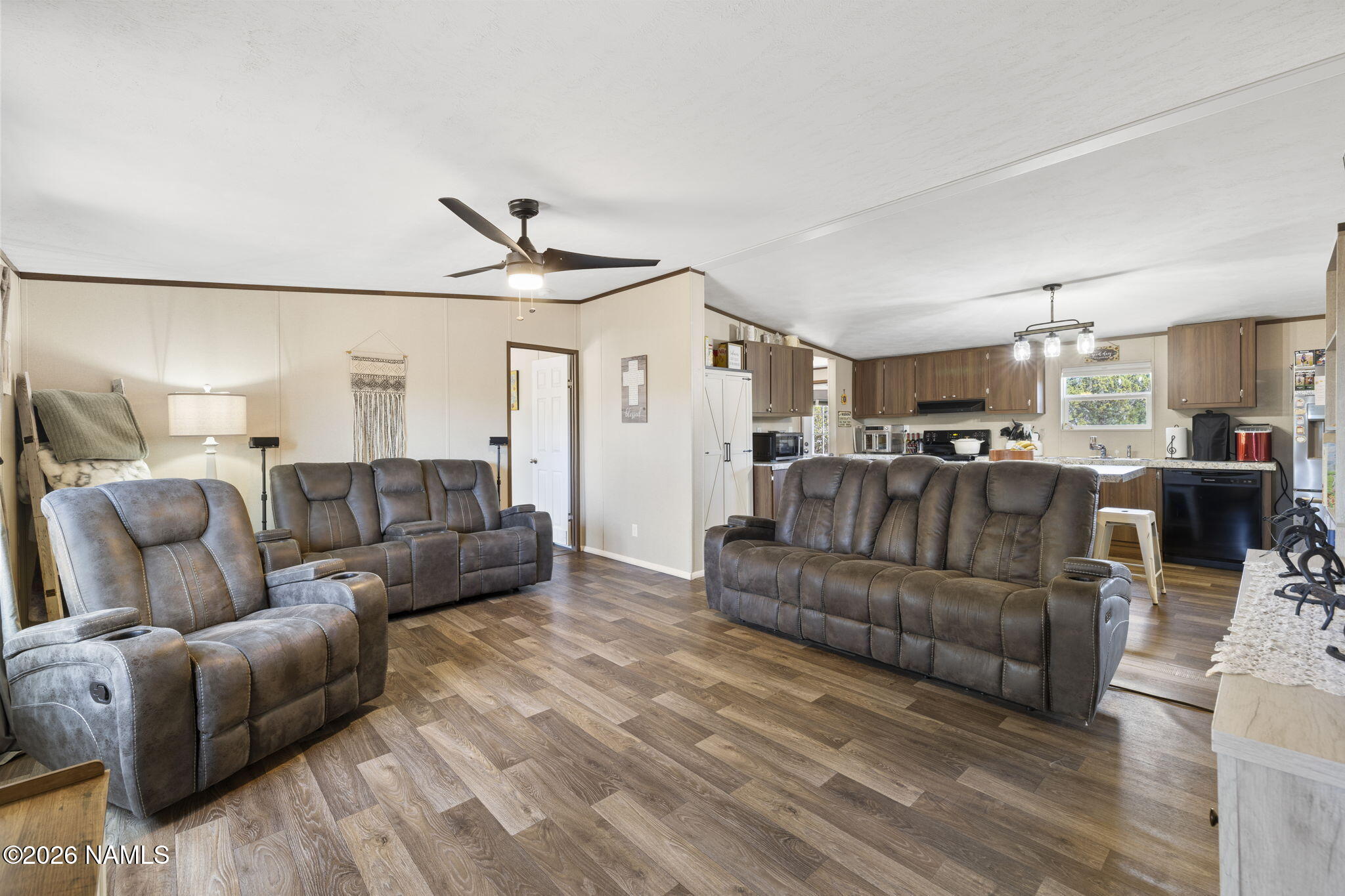 2029 E Arizona Street