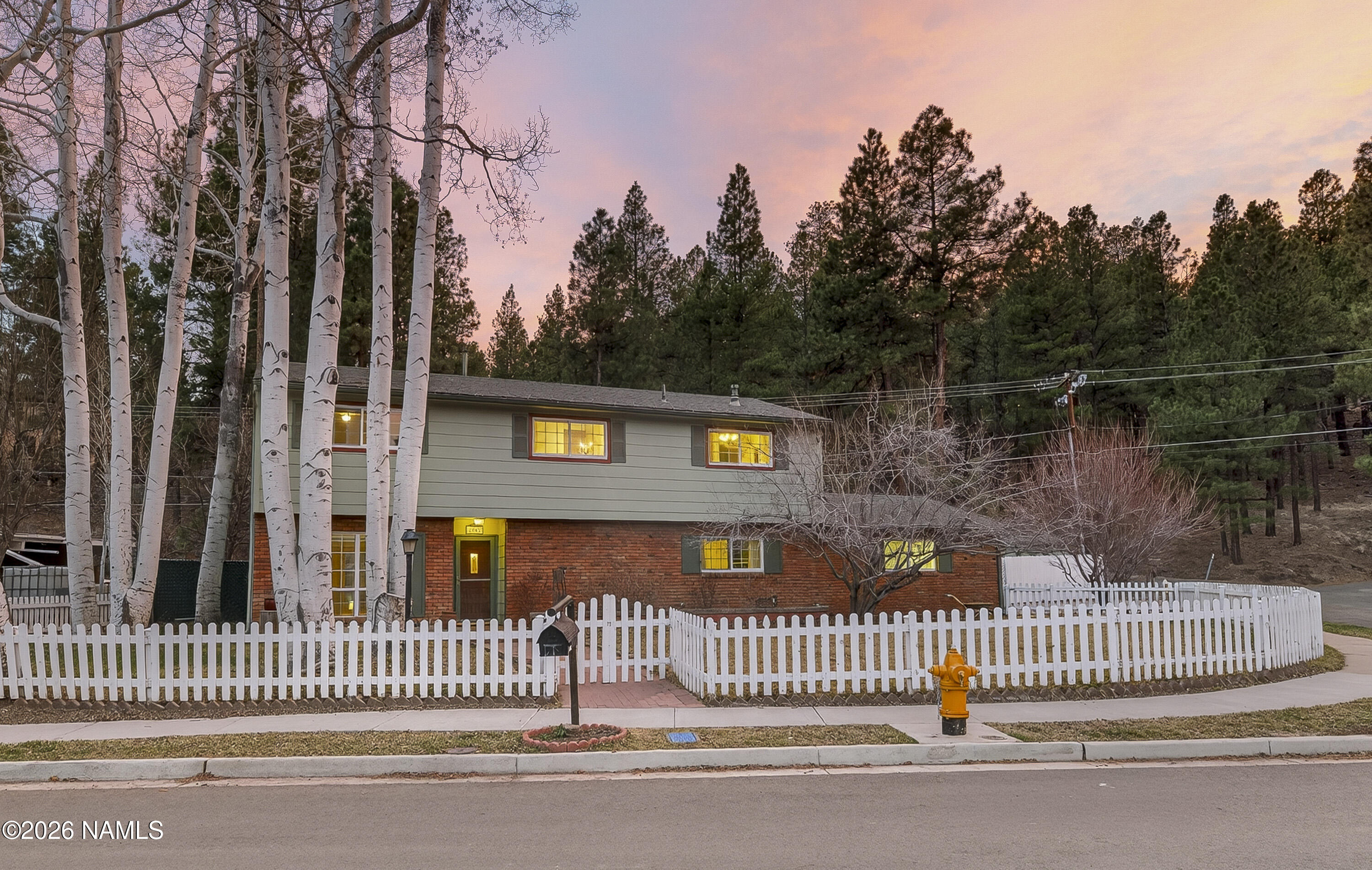 2042 N Crescent Drive