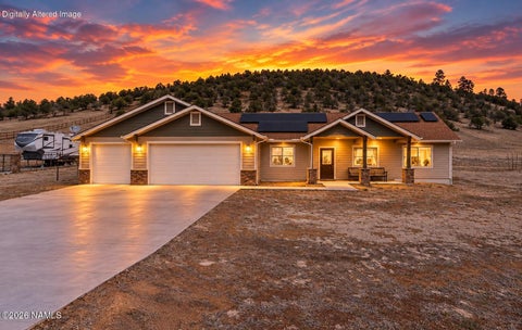 Photo of Flagstaff, AZ 86004 (MLS # 203826)