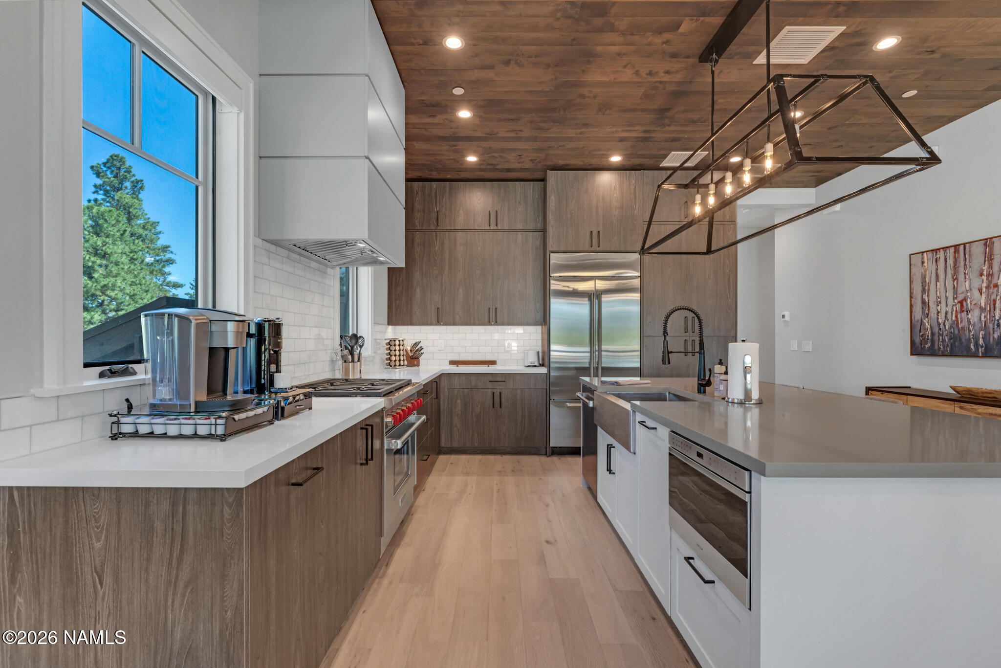 1717 E Bent Tree Circle 44