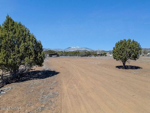 Photo of Flagstaff, AZ 86004 (MLS # 203756)