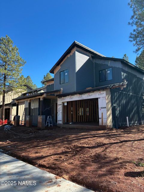 Photo of Flagstaff, AZ 86001 (MLS # 201622) Photo of Flagstaff, AZ 86001 (MLS # 201622)