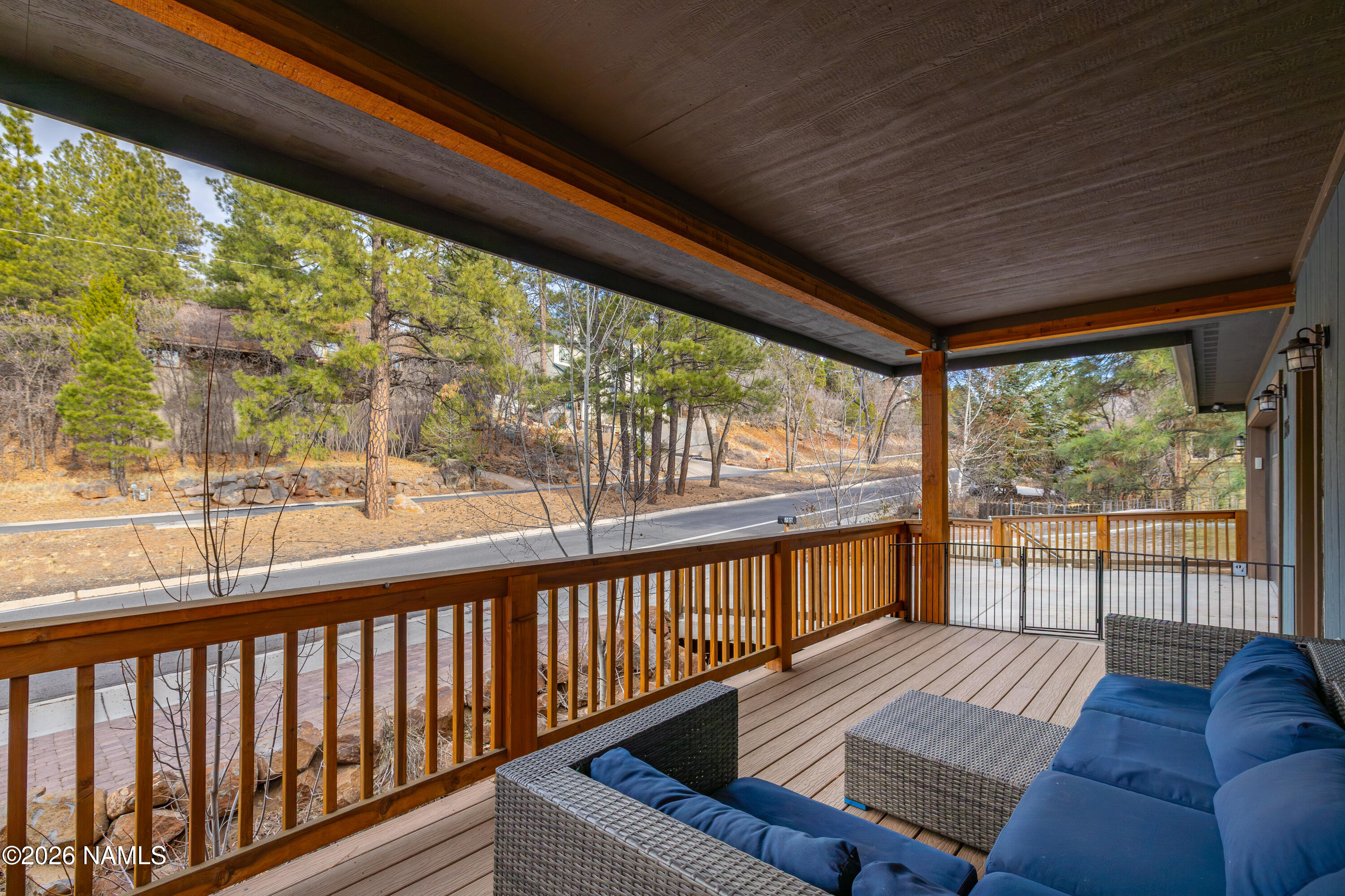 795 E Ponderosa Parkway