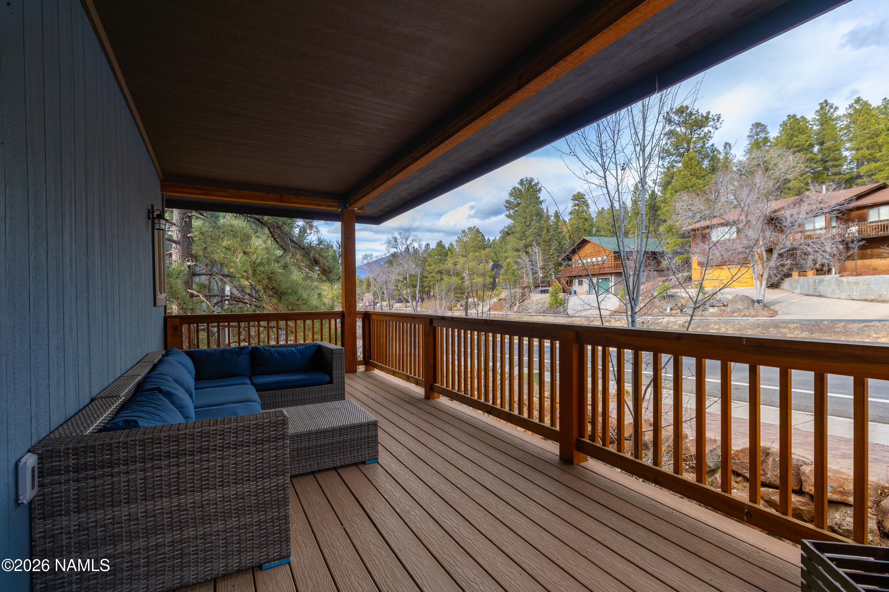 795 E Ponderosa Parkway