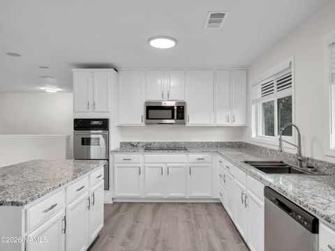 Photo of Flagstaff, AZ 86004 (MLS # 202026)