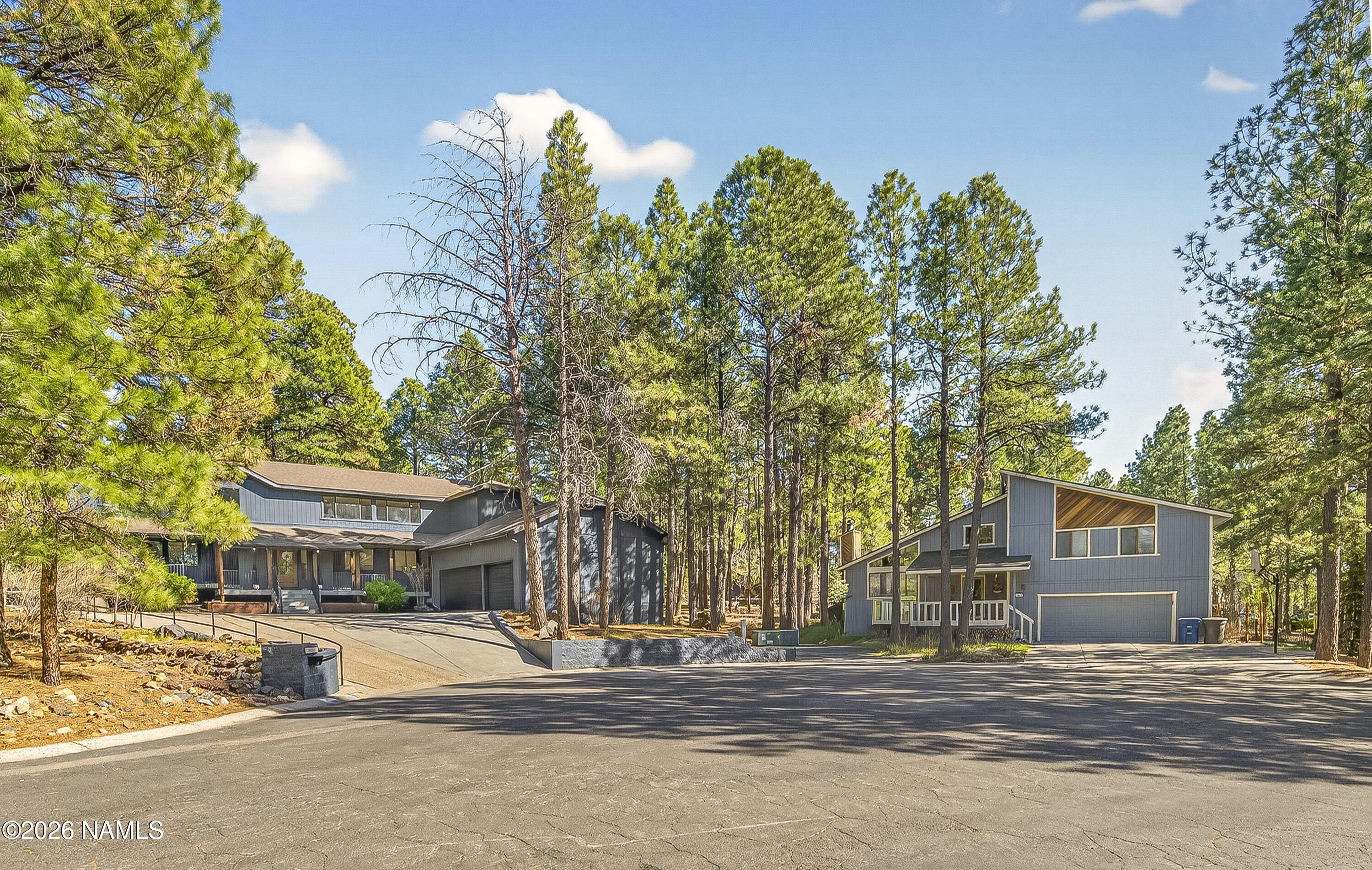 1411 N Inverrary Way