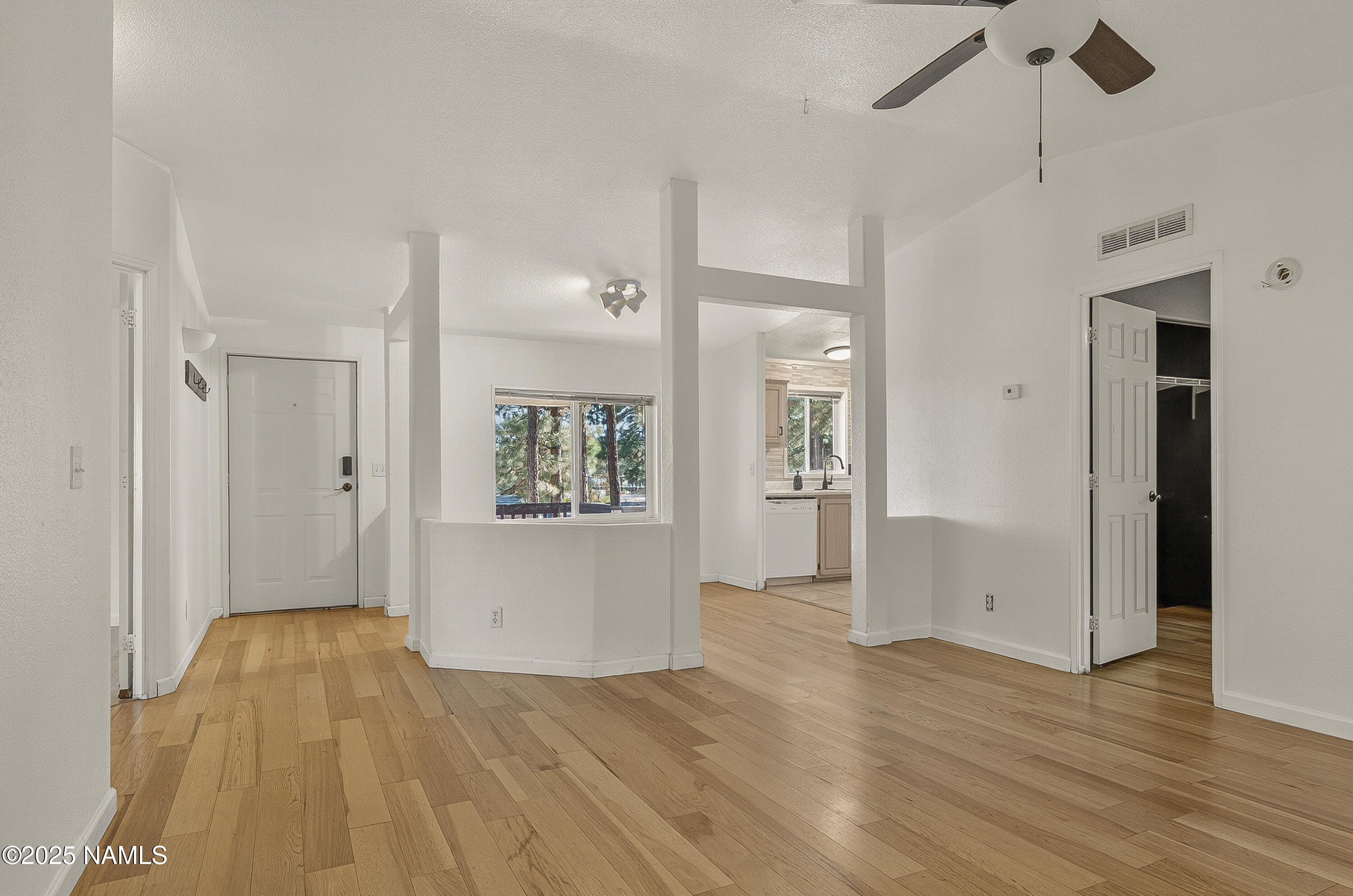 2184 W Reading Court