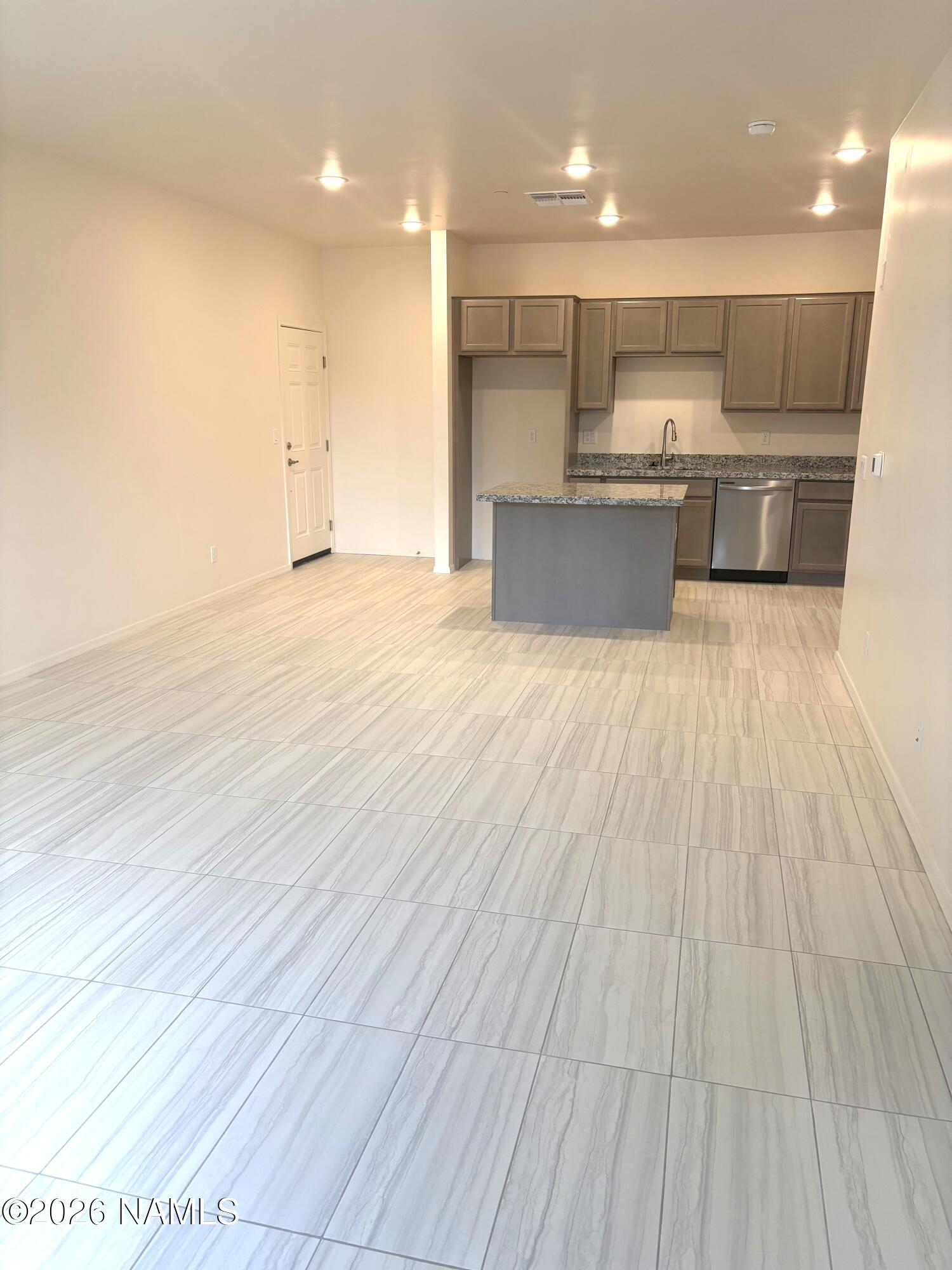 2950 W Presidio Drive 302