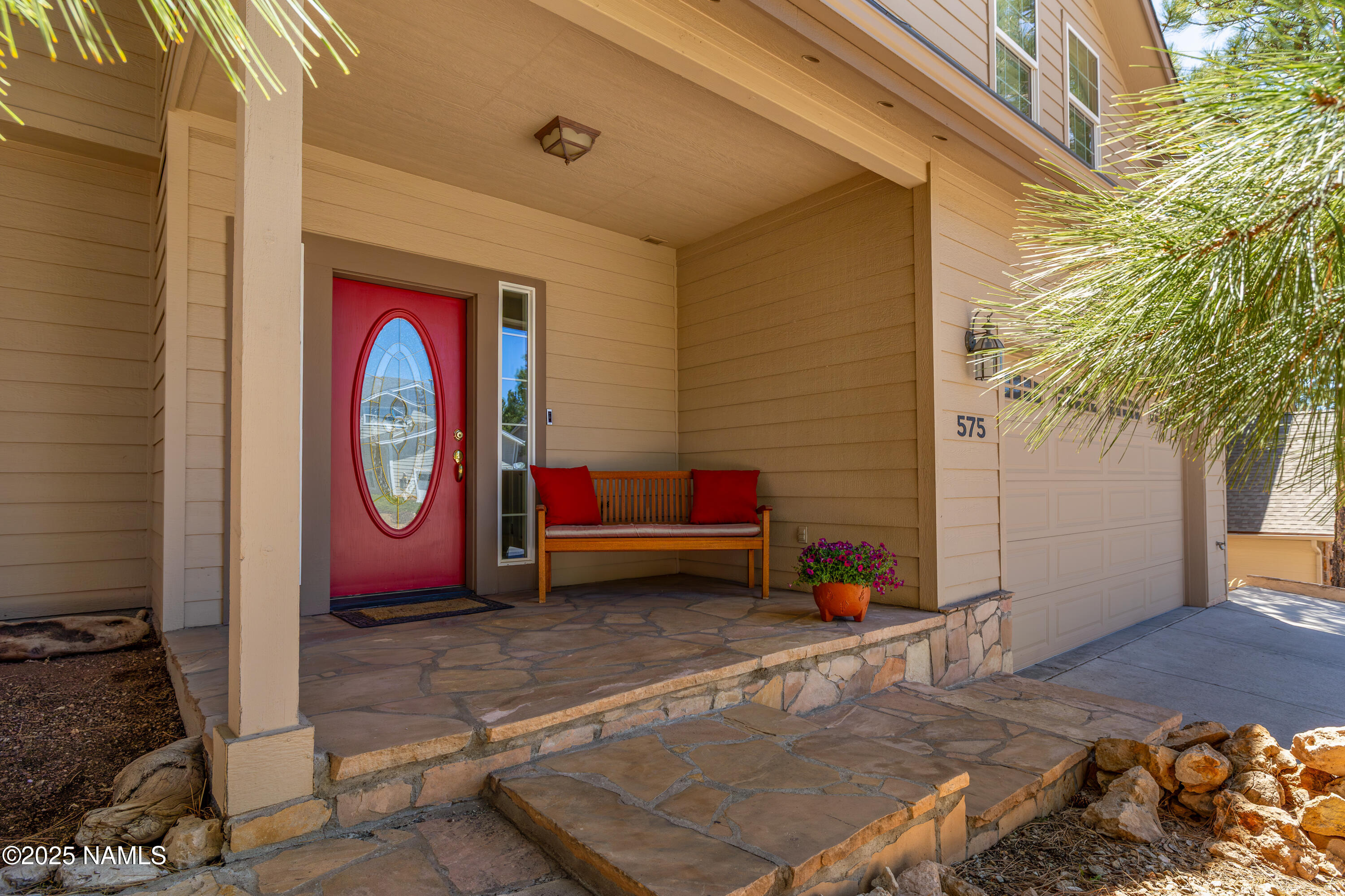 575 W Cattle Drive Trail