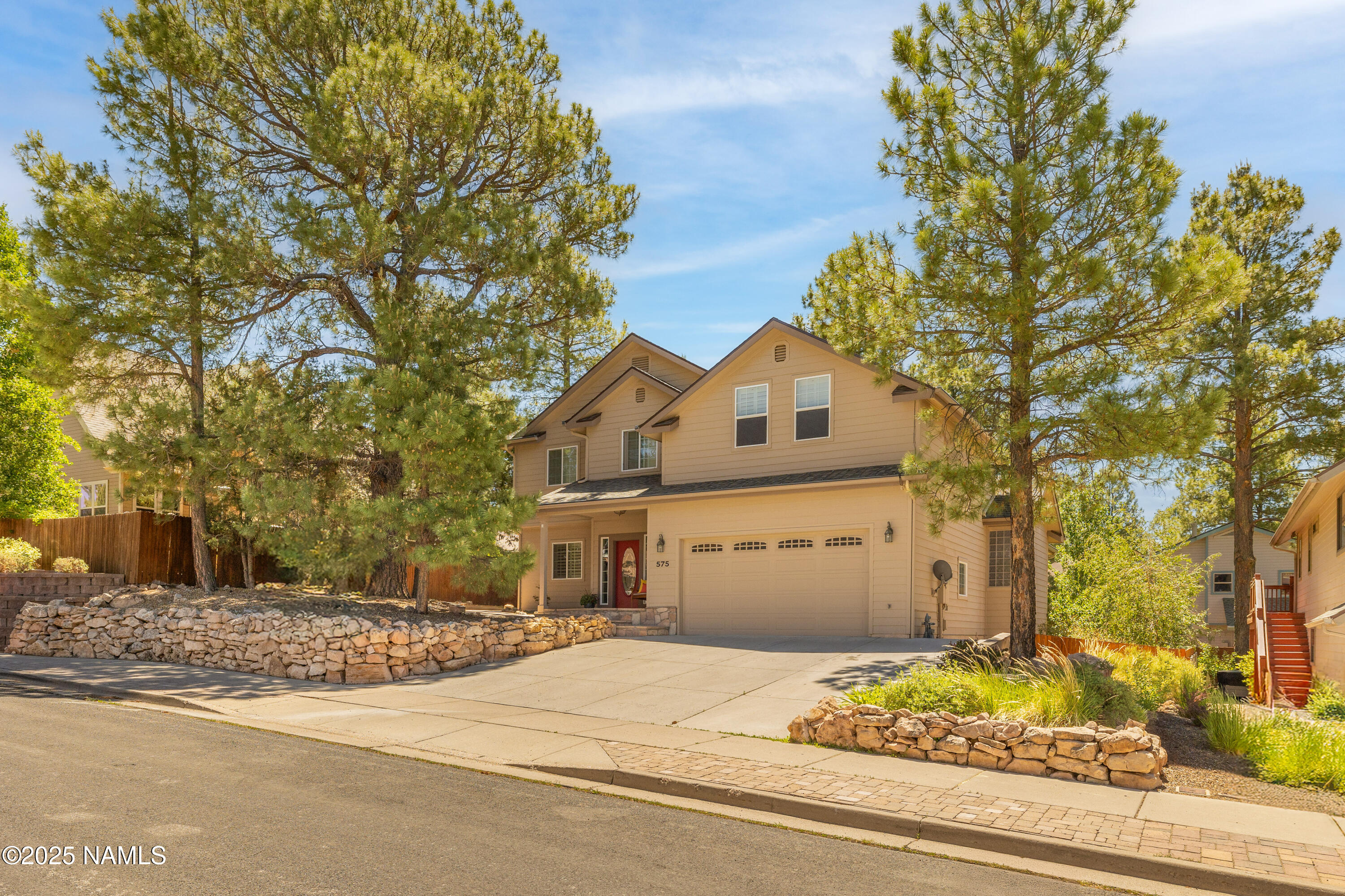 575 W Cattle Drive Trail