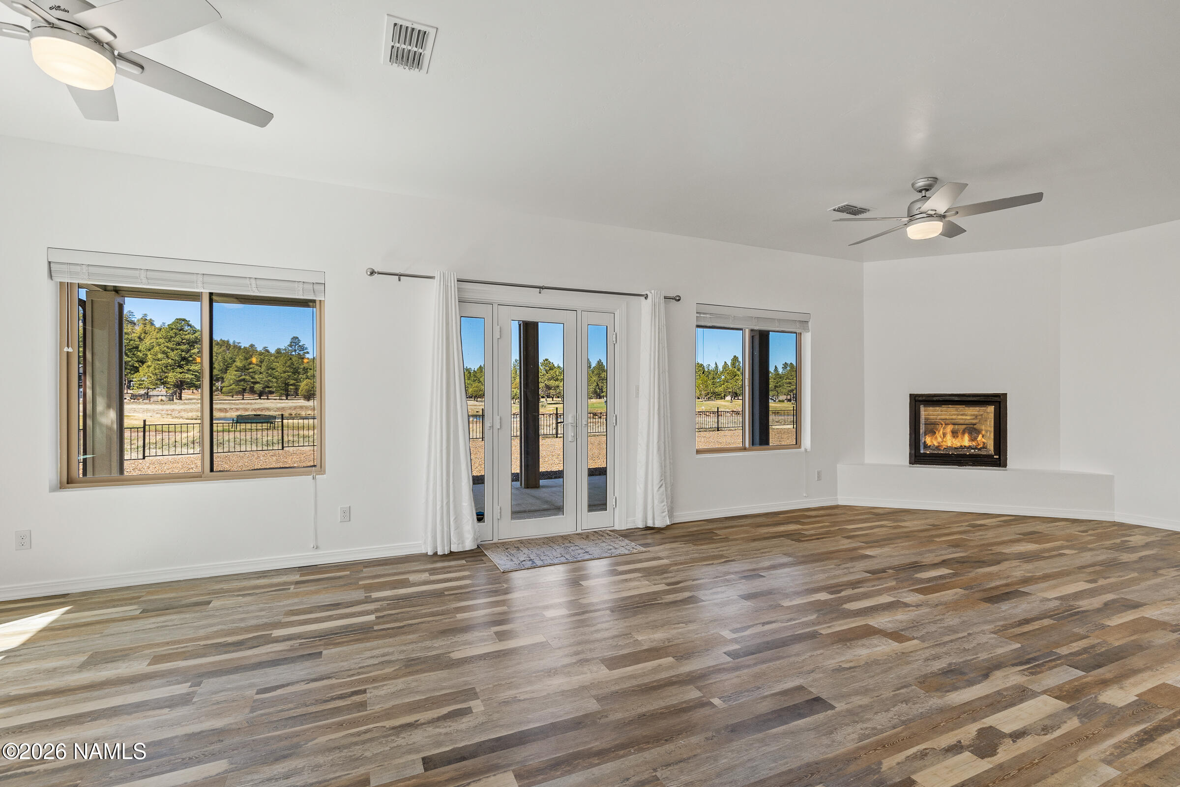 2946 W Burning Tree Drive