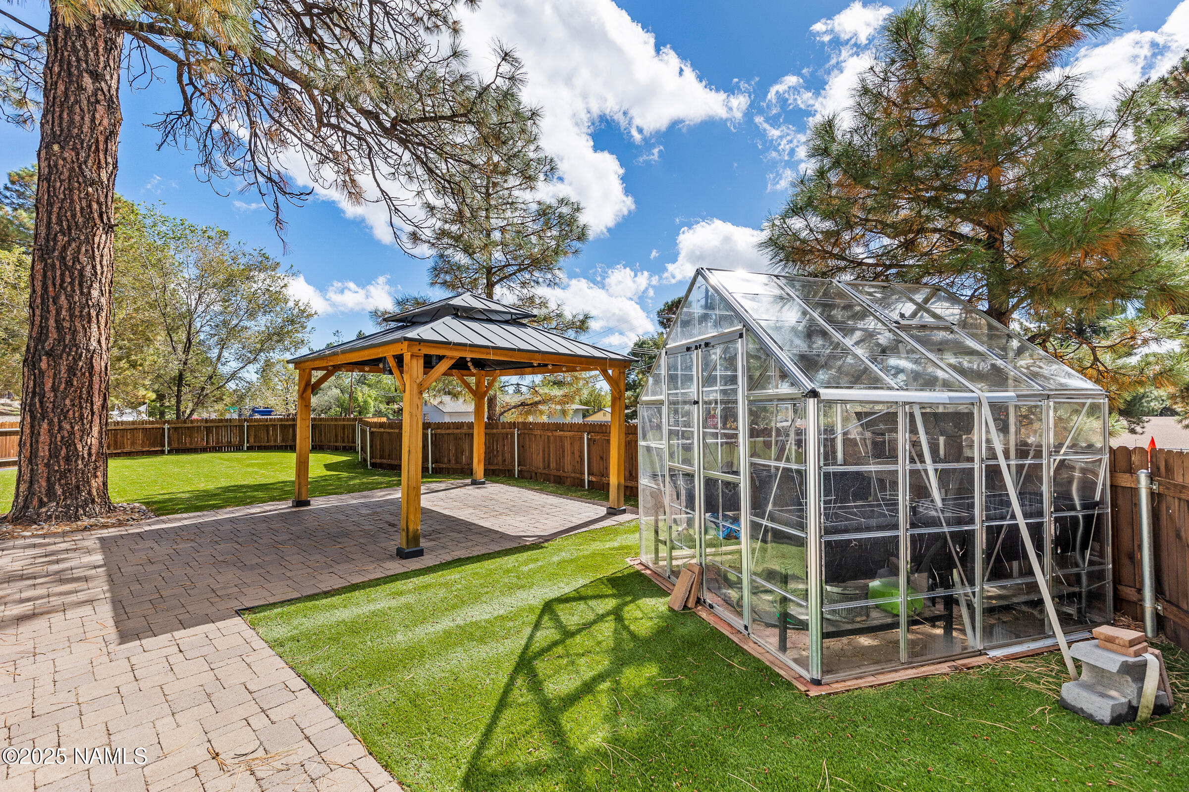 2000 E Linda Vista Drive