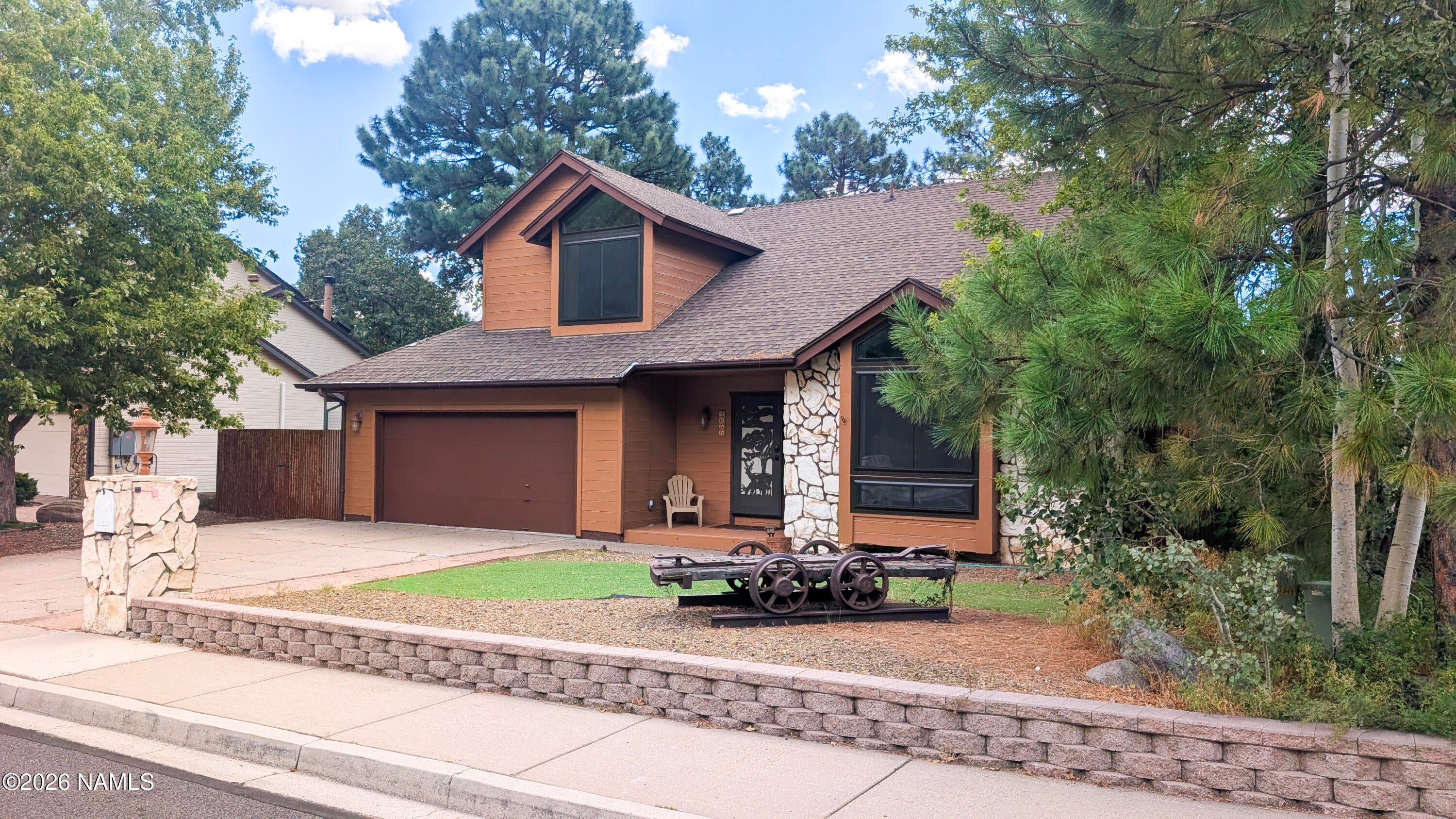 2655 E Matterhorn Drive