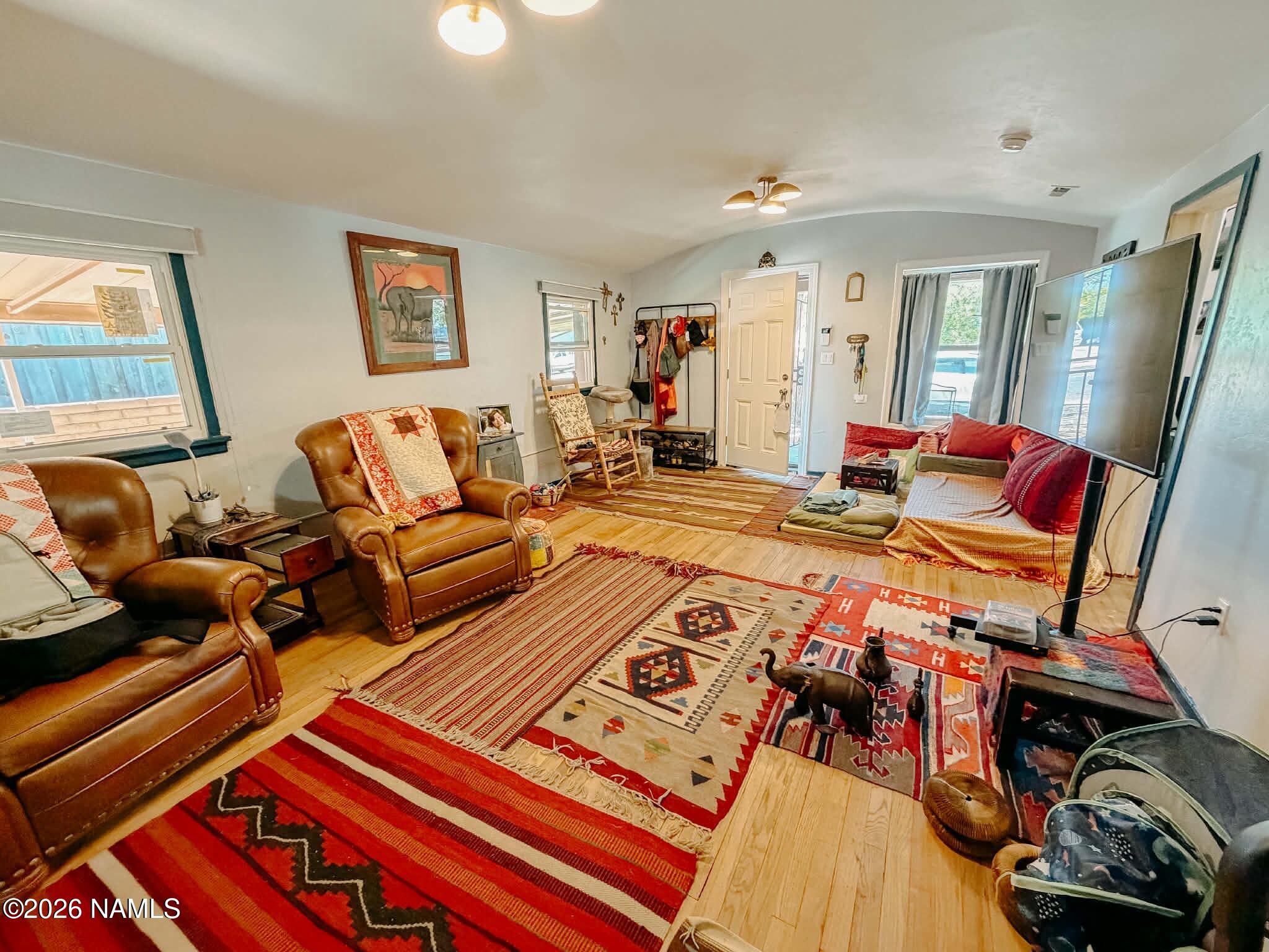 810 N Williamson Avenue