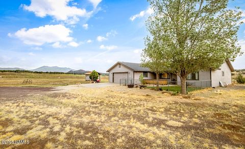 Photo of Flagstaff, AZ 86004 (MLS # 201829)