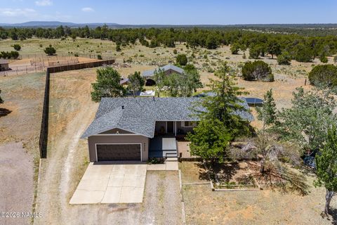 Photo of Flagstaff, AZ 86004 (MLS # 204610)
