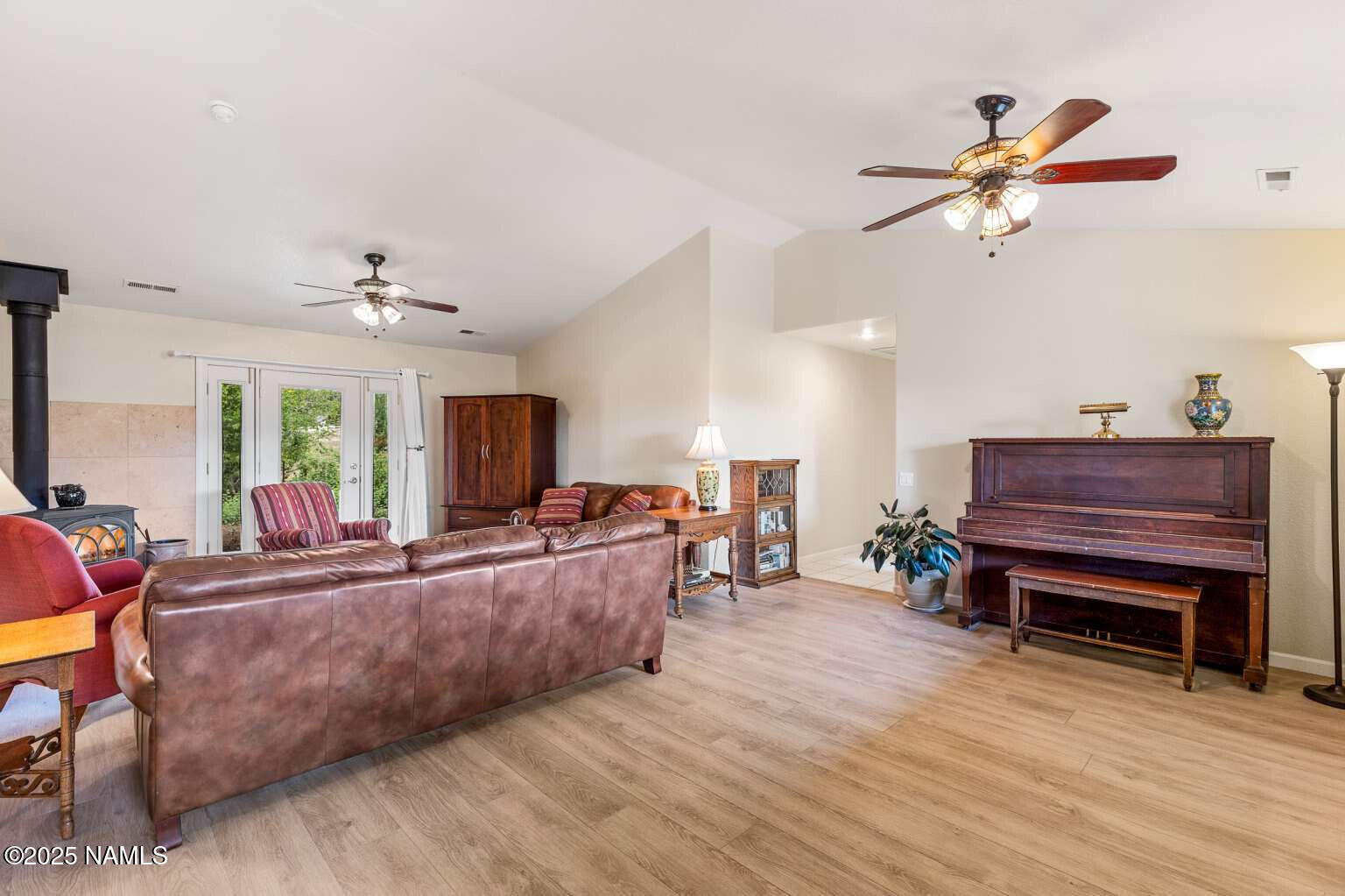 5005 Camino De Los Vientos