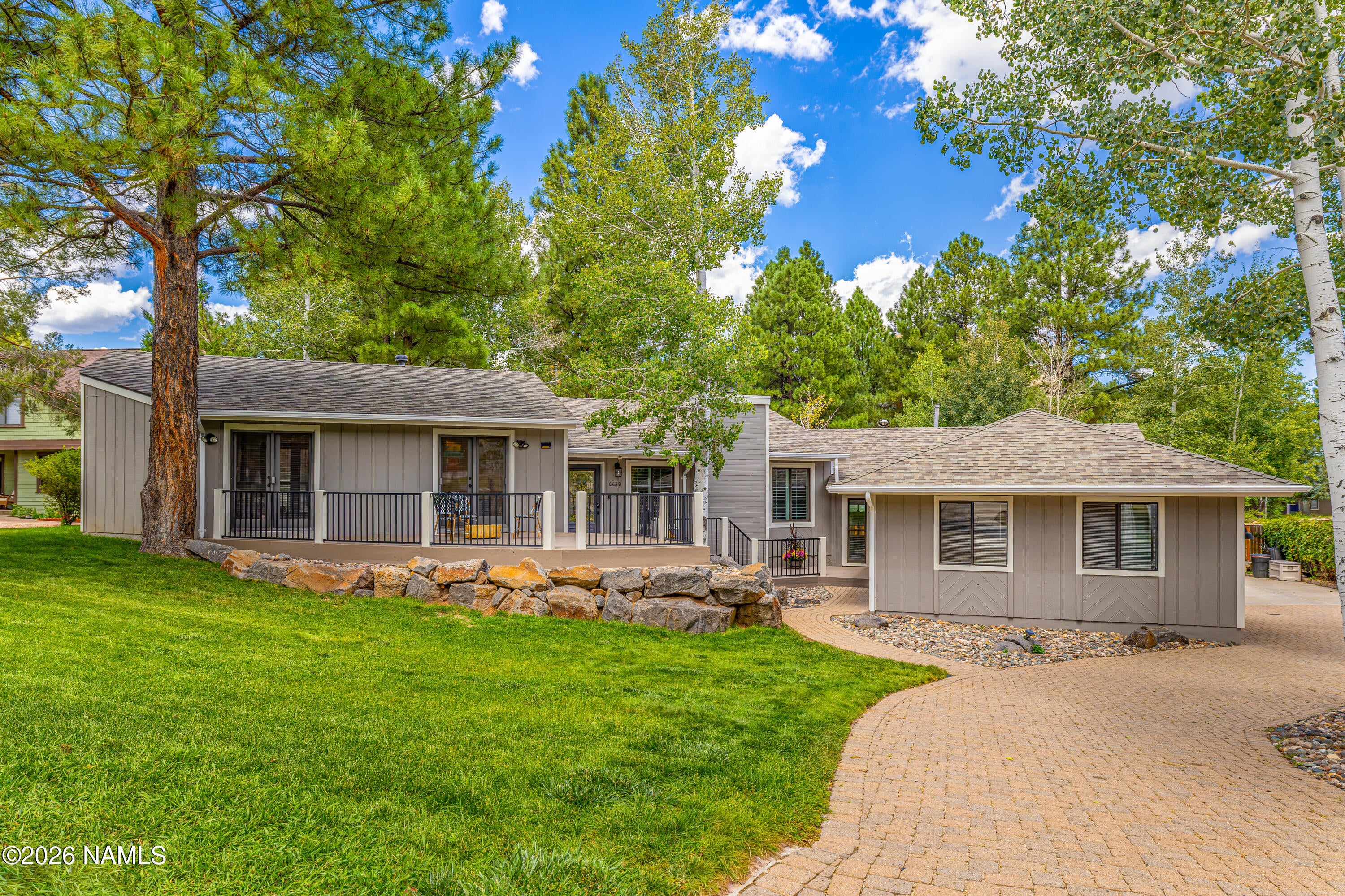 4460 E Moonshadow Lane