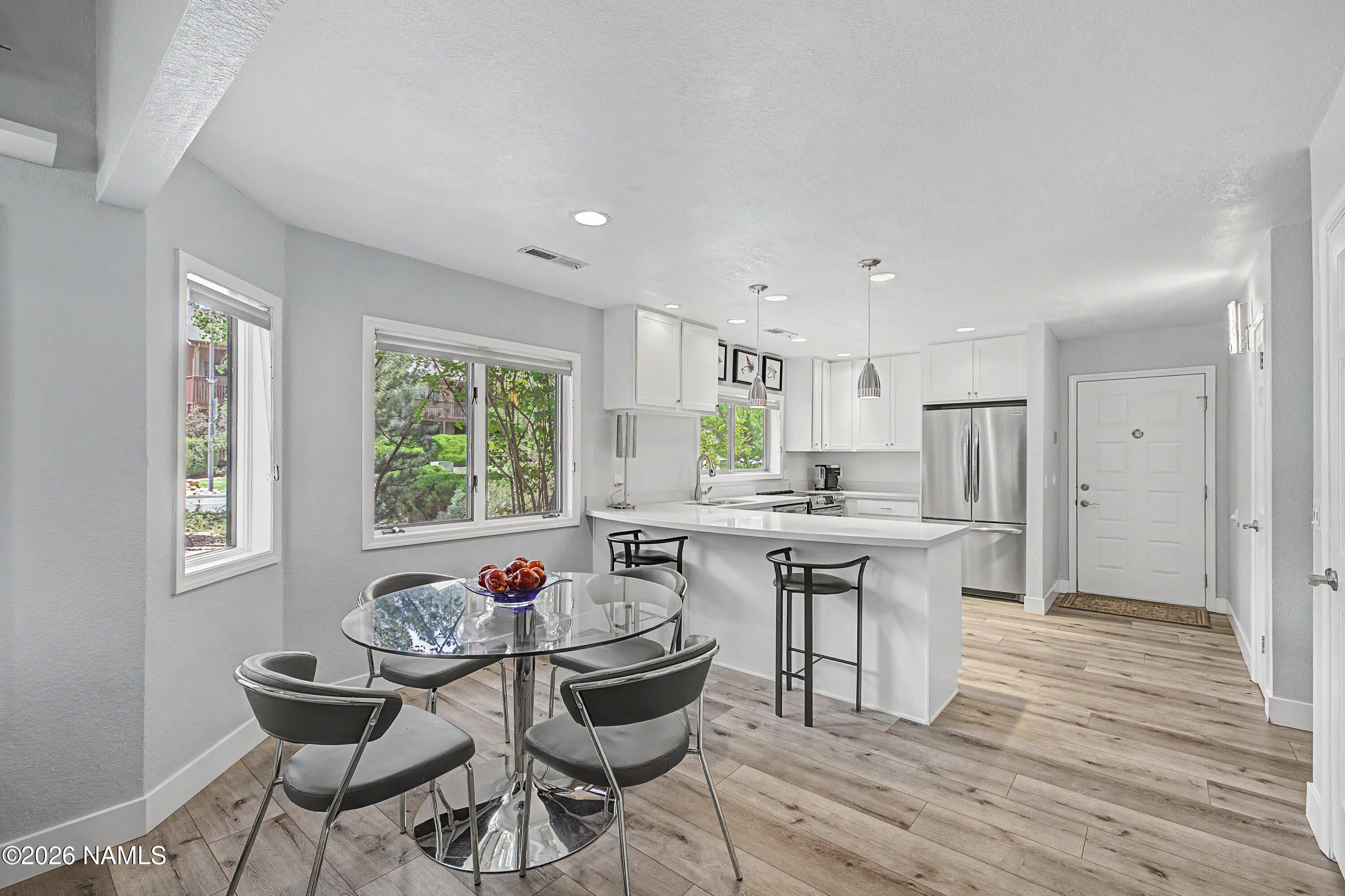 6001 E Laurel Loop
