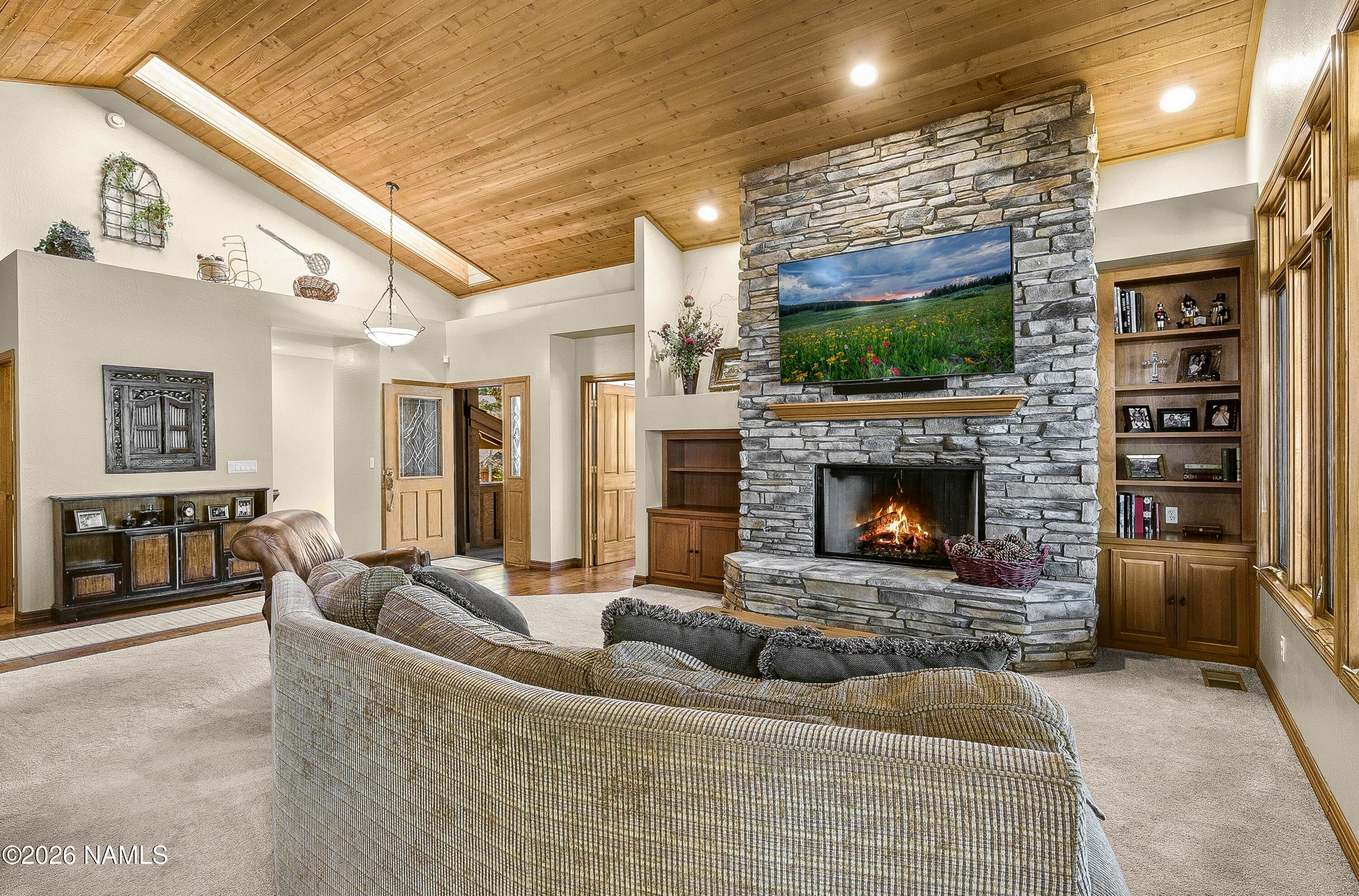 2267 Link Smith