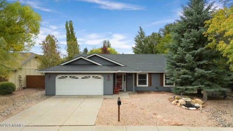 Photo of Flagstaff, AZ 86004 (MLS # 206320)