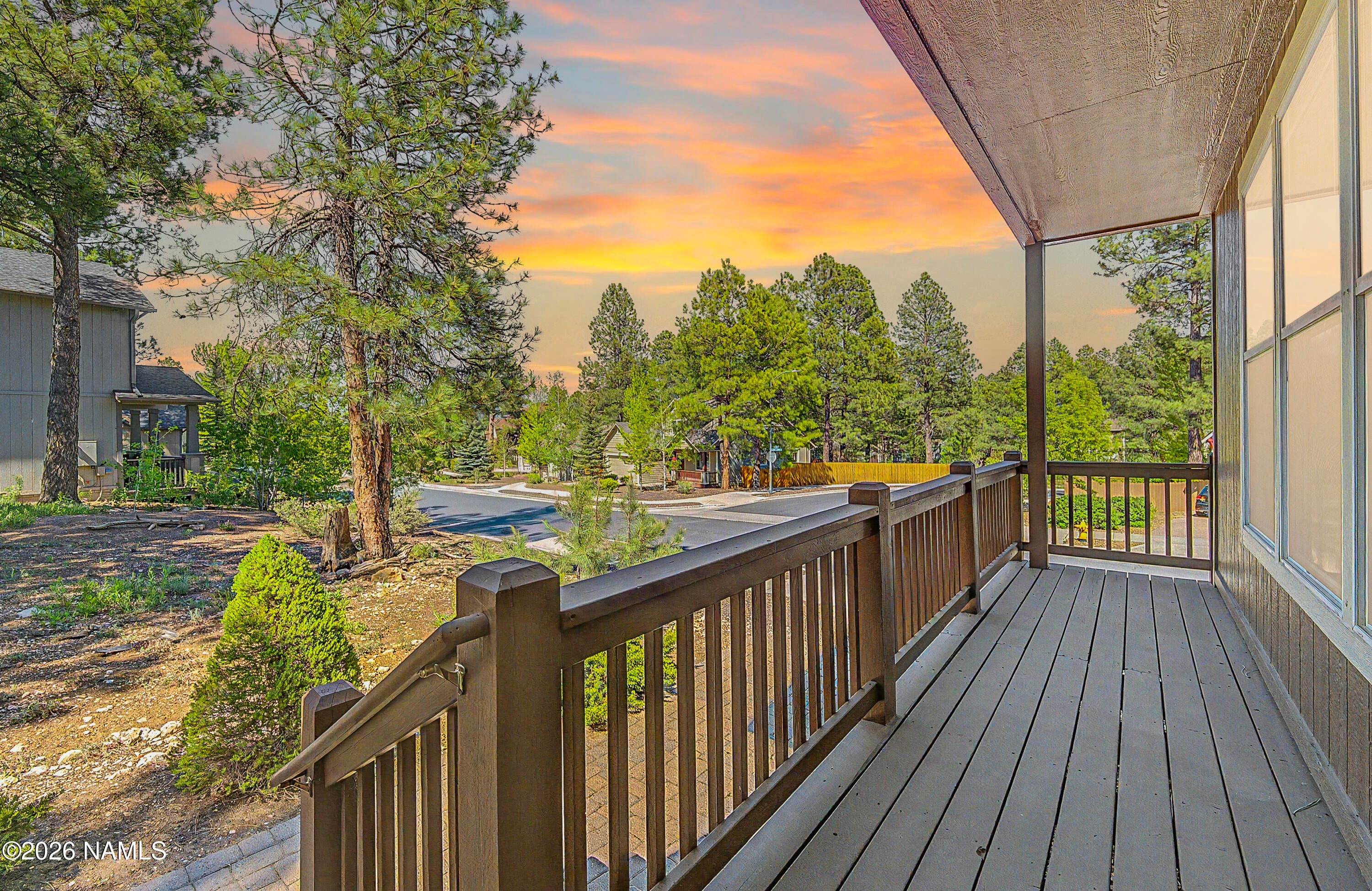 302 W Wulfenite Road