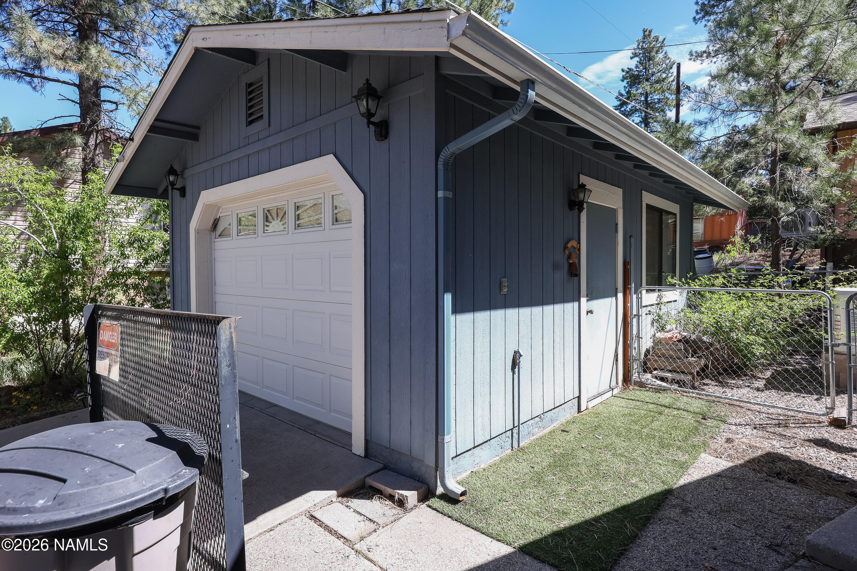 710 E Turkey Trail