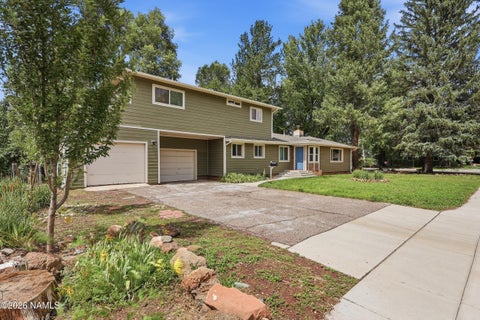 Photo of Flagstaff, AZ 86001 (MLS # 205822)